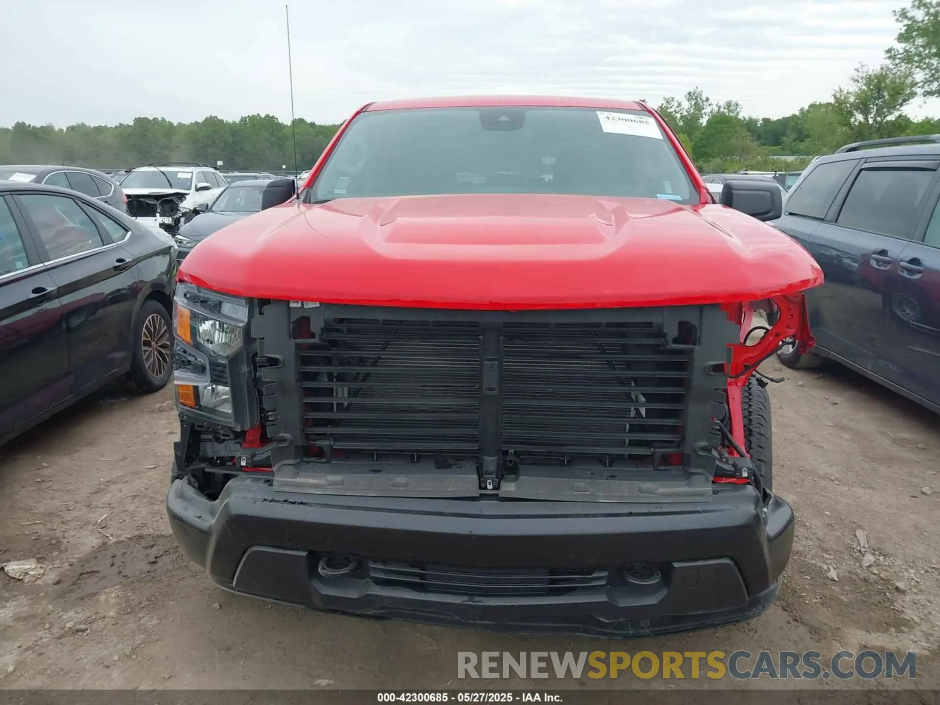 13 Photograph of a damaged car 3GCUDAED4PG320807 CHEVROLET SILVERADO 1500 2023