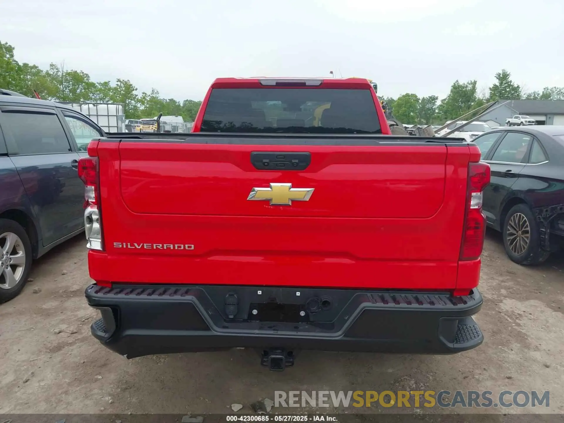 17 Photograph of a damaged car 3GCUDAED4PG320807 CHEVROLET SILVERADO 1500 2023