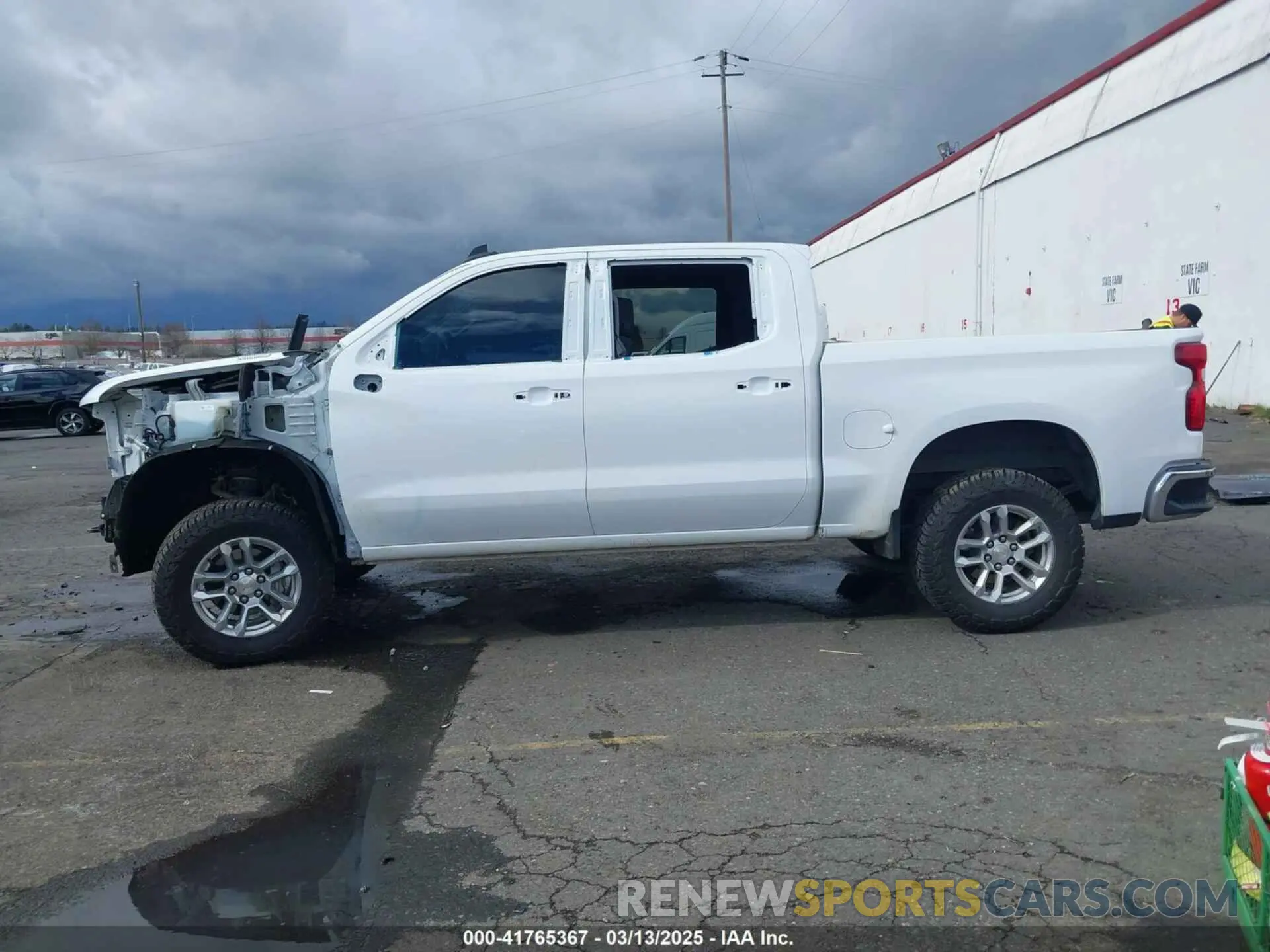 15 Photograph of a damaged car 3GCUDDE83PG248745 CHEVROLET SILVERADO 1500 2023