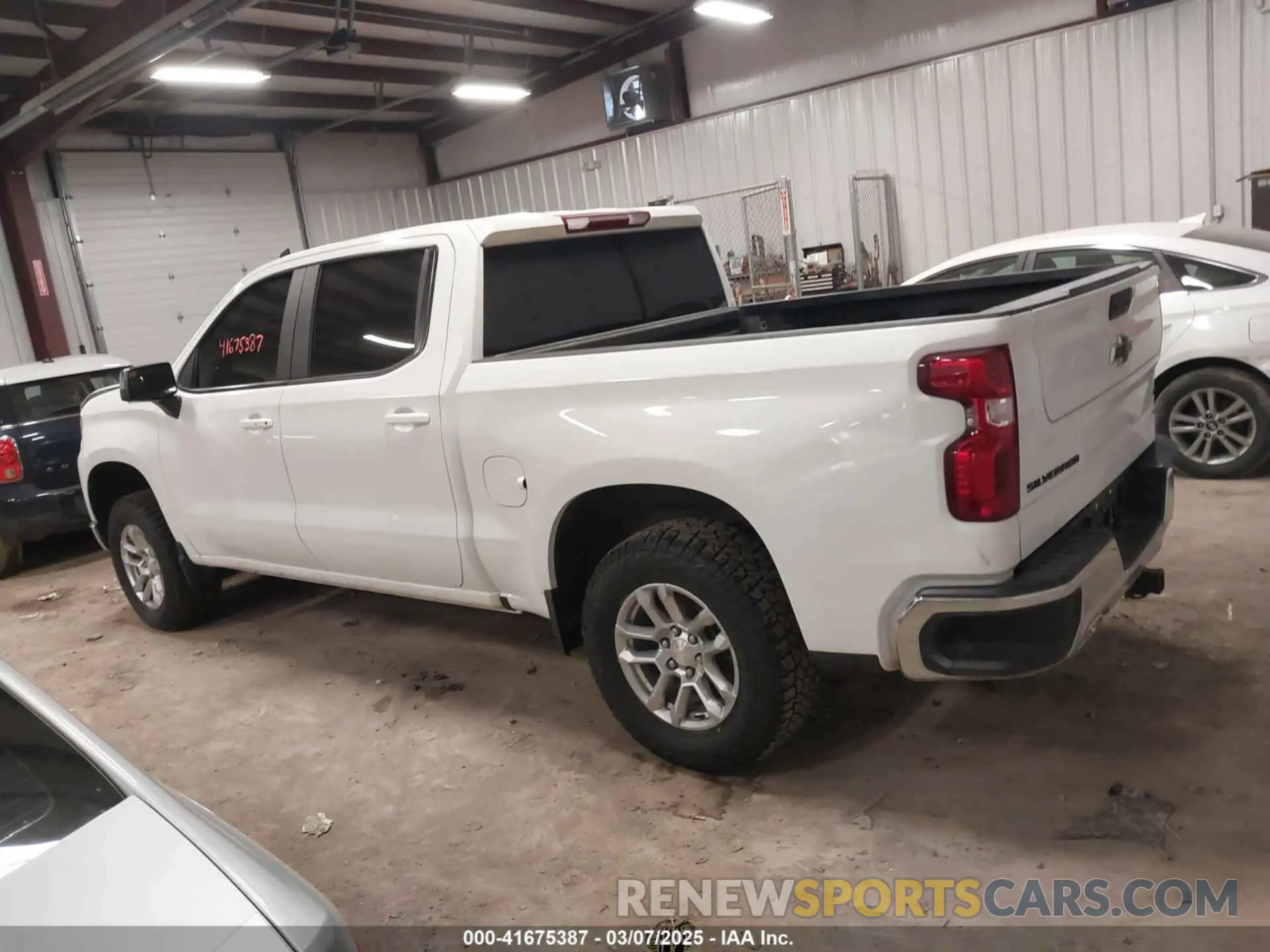 14 Photograph of a damaged car 3GCUDDE85PG128770 CHEVROLET SILVERADO 1500 2023