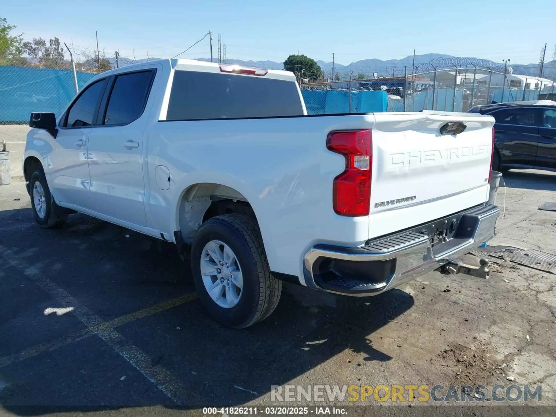 3 Photograph of a damaged car 3GCUDDE85PG362293 CHEVROLET SILVERADO 1500 2023