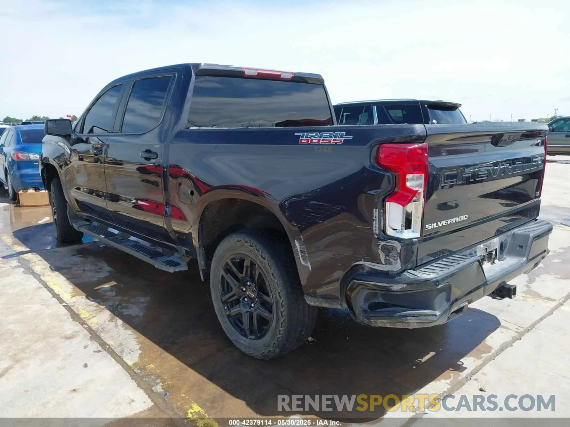 3 Photograph of a damaged car 3GCUDFED3PG196963 CHEVROLET SILVERADO 1500 2023