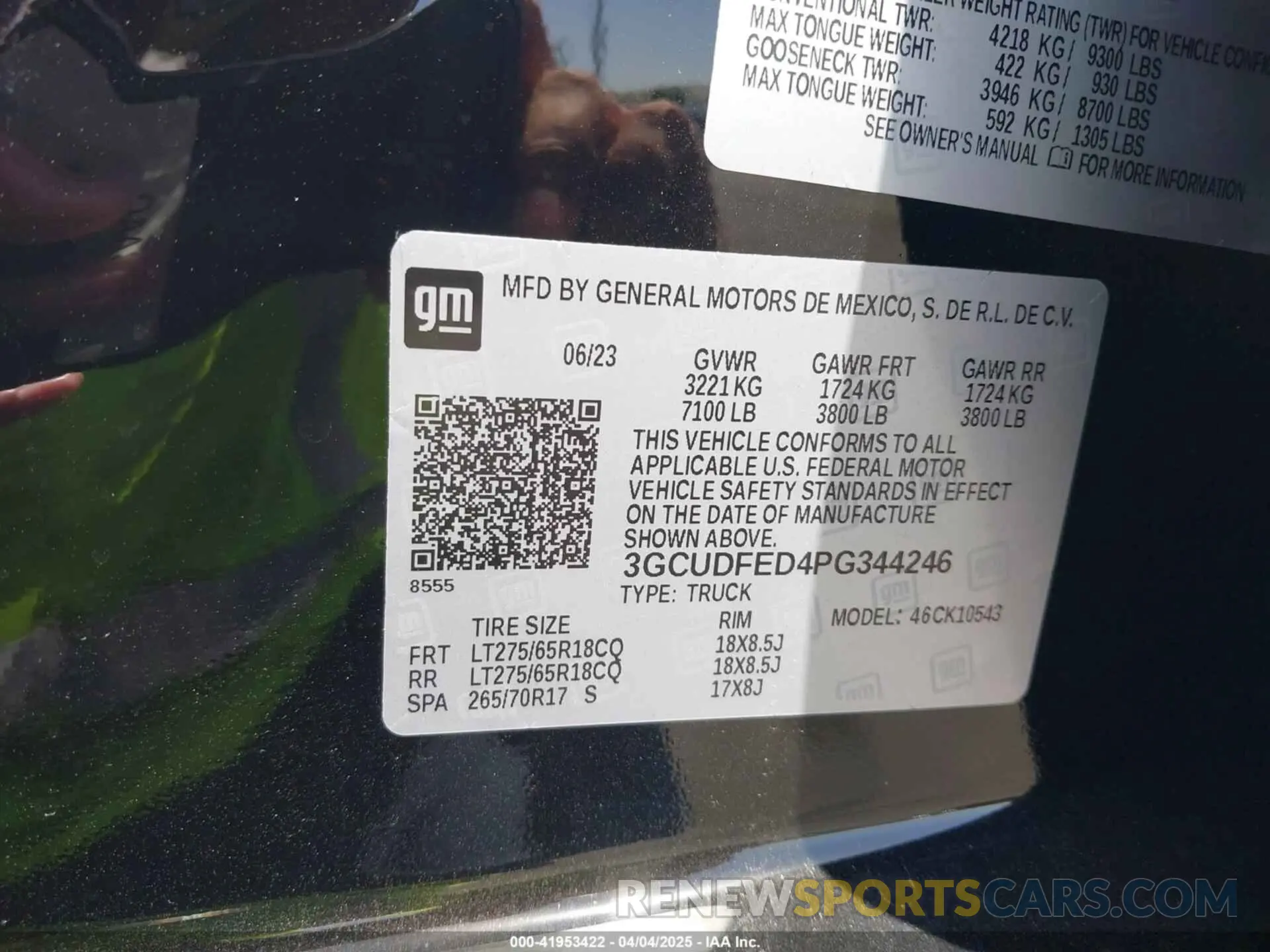 9 Photograph of a damaged car 3GCUDFED4PG344246 CHEVROLET SILVERADO 1500 2023