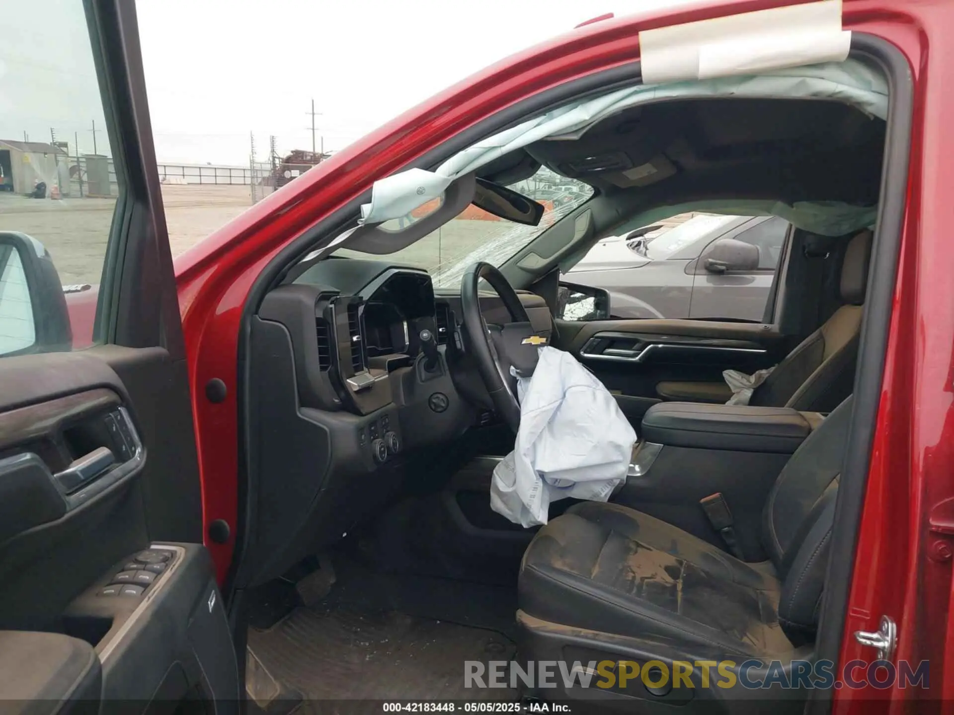 5 Photograph of a damaged car 3GCUDGE86PG306347 CHEVROLET SILVERADO 1500 2023