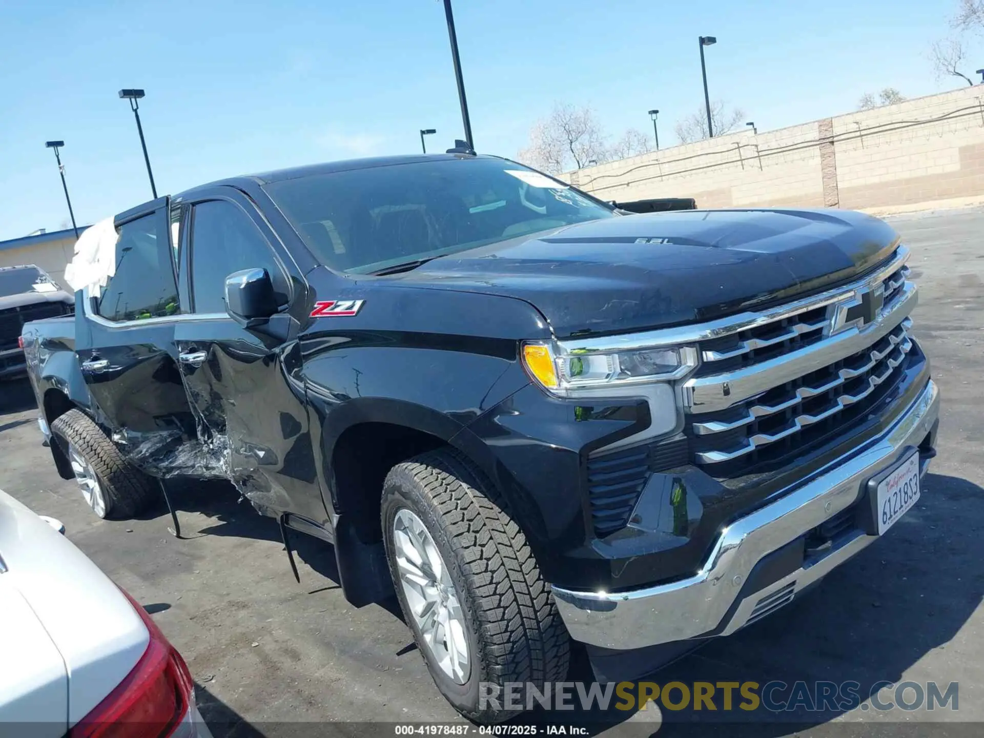13 Photograph of a damaged car 3GCUDGEL2PG173803 CHEVROLET SILVERADO 1500 2023