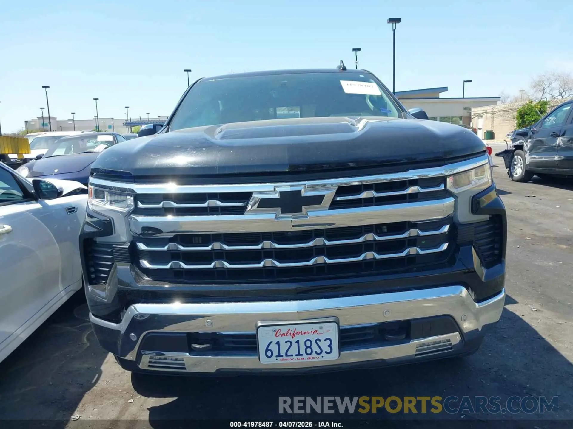 18 Photograph of a damaged car 3GCUDGEL2PG173803 CHEVROLET SILVERADO 1500 2023
