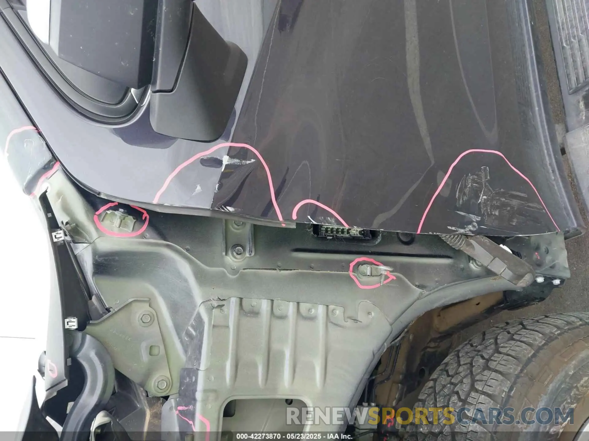21 Photograph of a damaged car 3GCUDGELXPG356978 CHEVROLET SILVERADO 1500 2023