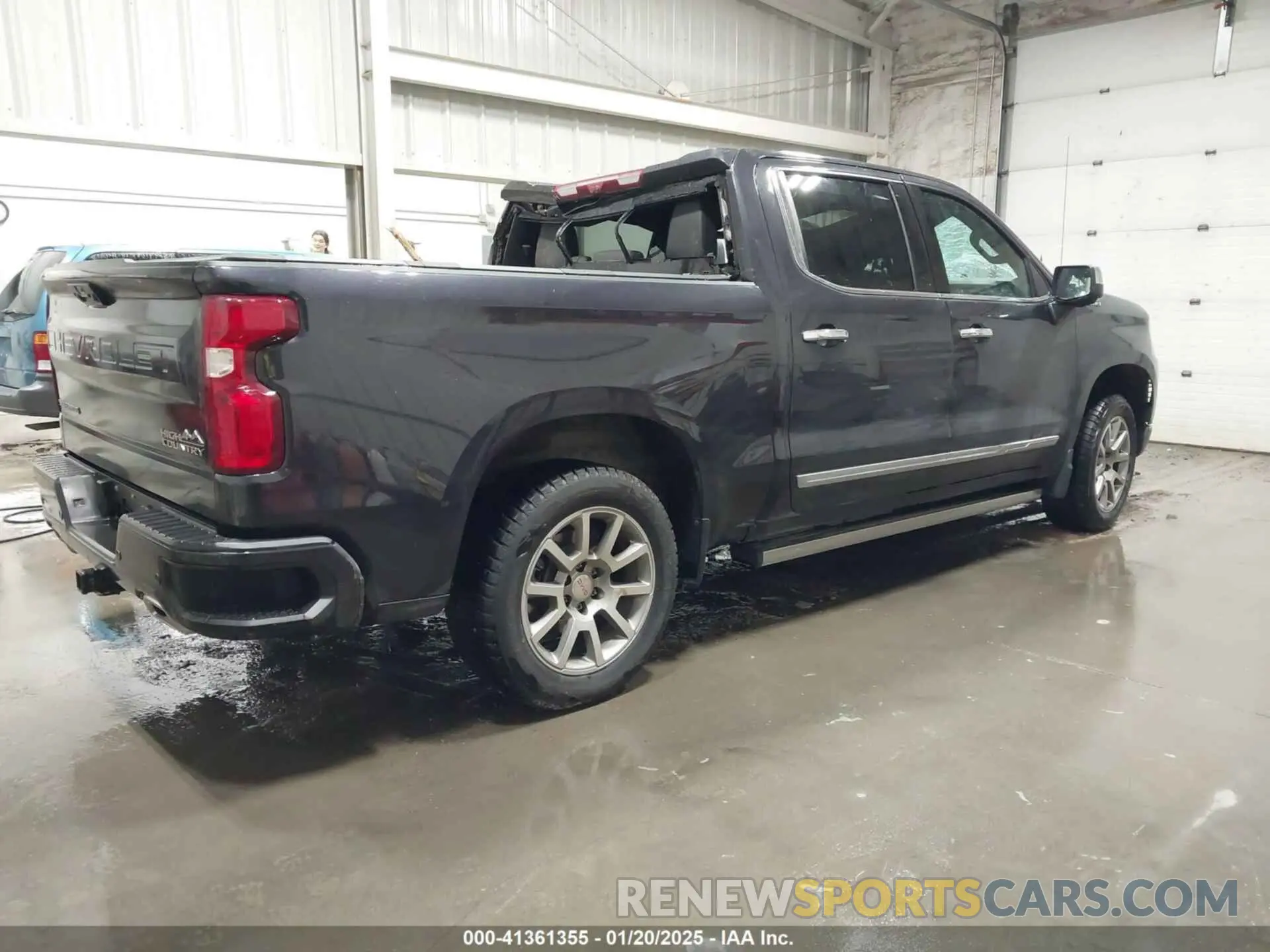 4 Photograph of a damaged car 3GCUDJE89PG123831 CHEVROLET SILVERADO 1500 2023