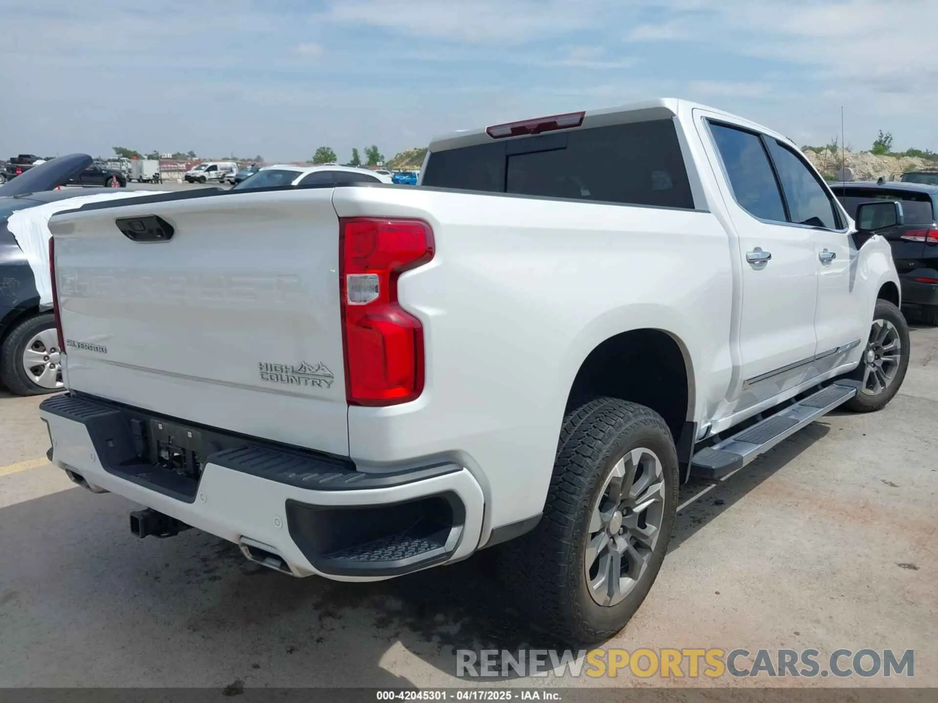 4 Photograph of a damaged car 3GCUDJED6PG353744 CHEVROLET SILVERADO 1500 2023