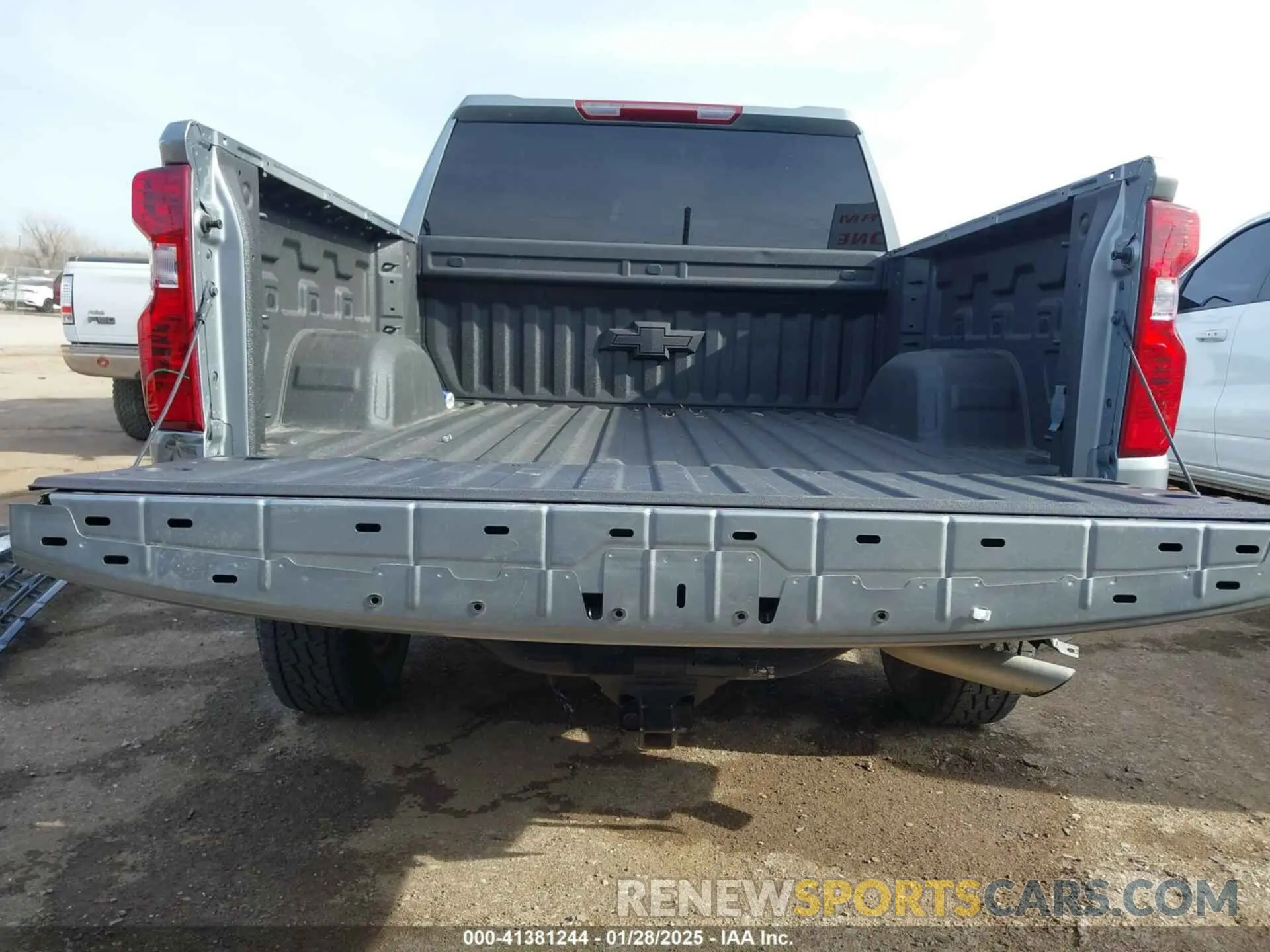 17 Photograph of a damaged car 1GCPACEK2RZ168867 CHEVROLET SILVERADO 1500 2024