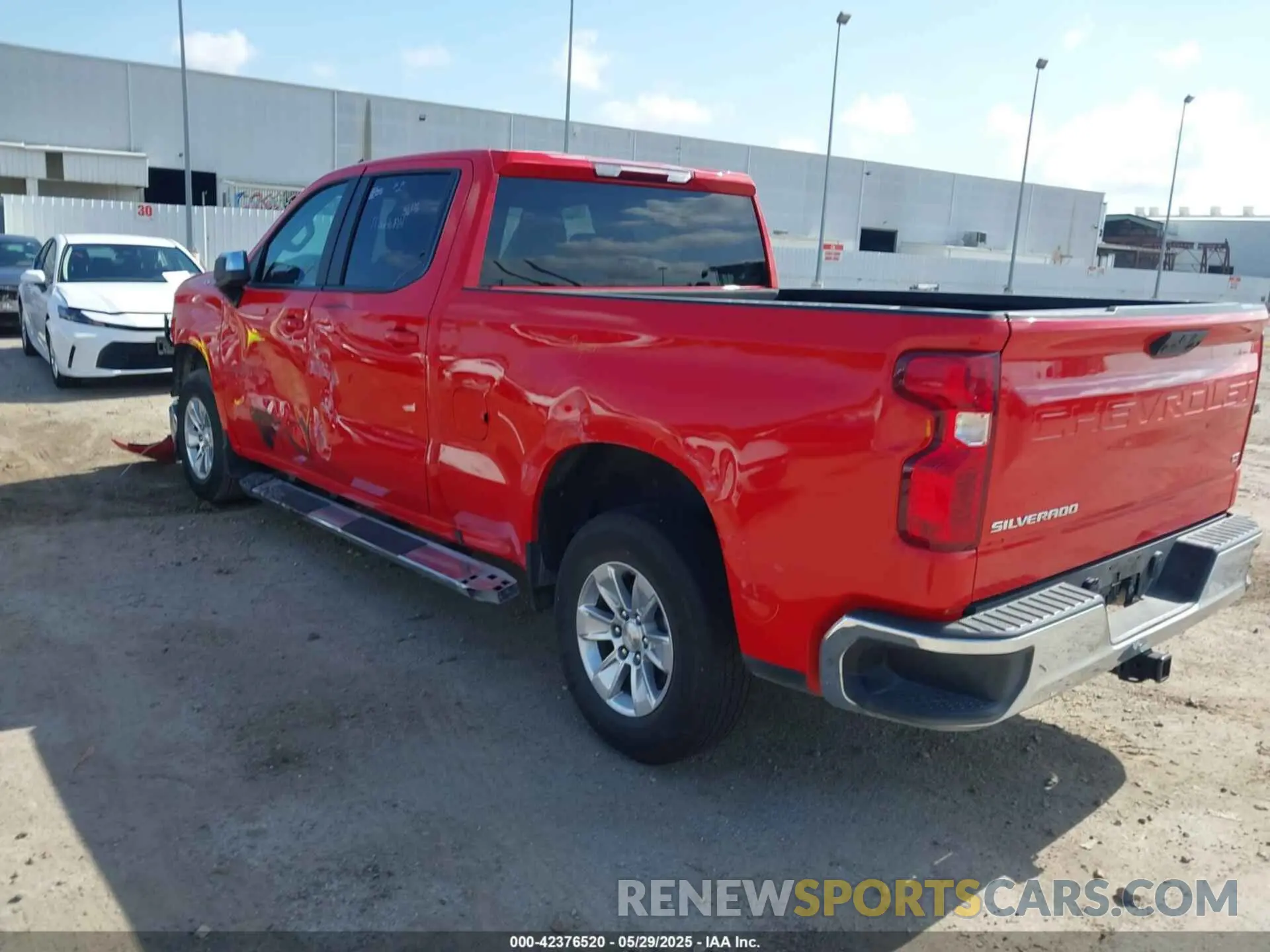 3 Photograph of a damaged car 1GCPACEK4RZ178199 CHEVROLET SILVERADO 1500 2024
