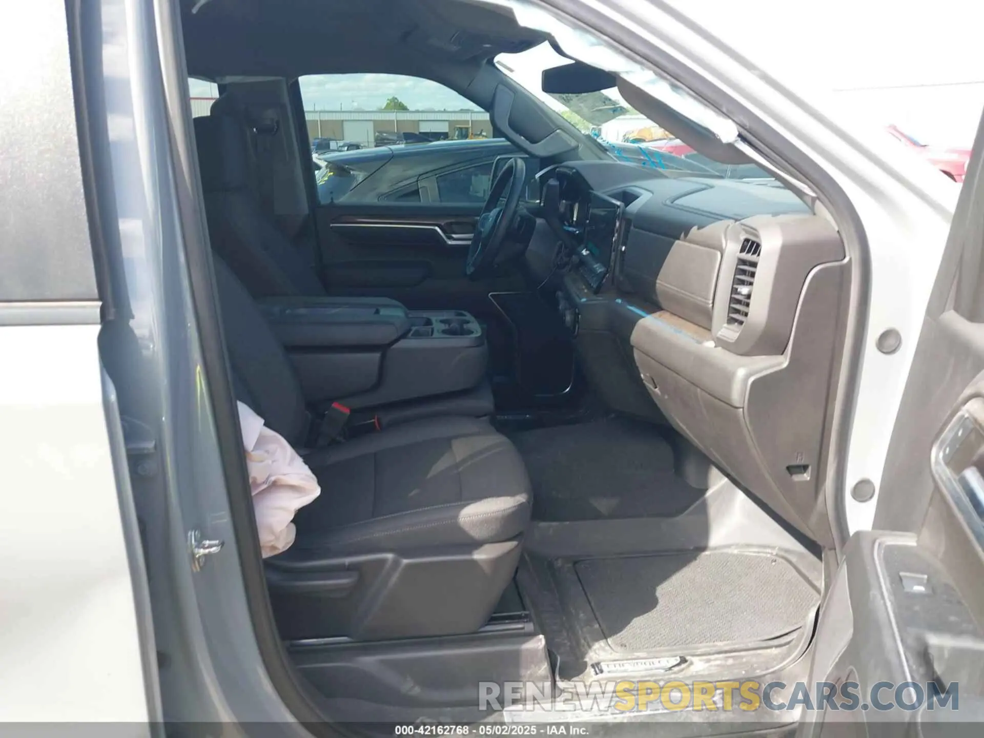 5 Photograph of a damaged car 1GCPDEEK1RZ347176 CHEVROLET SILVERADO 1500 2024
