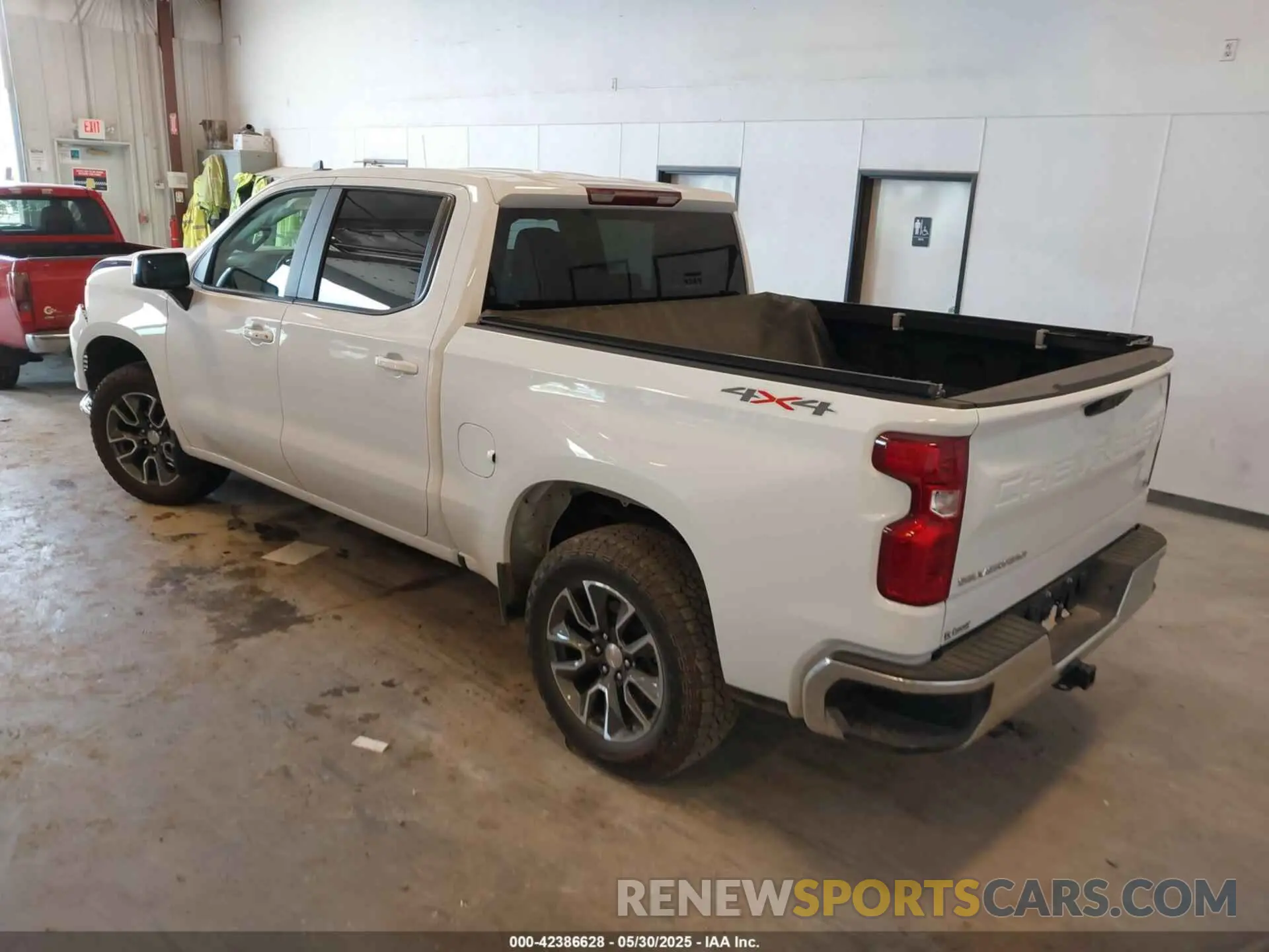 3 Photograph of a damaged car 1GCPDKEK7RZ319512 CHEVROLET SILVERADO 1500 2024
