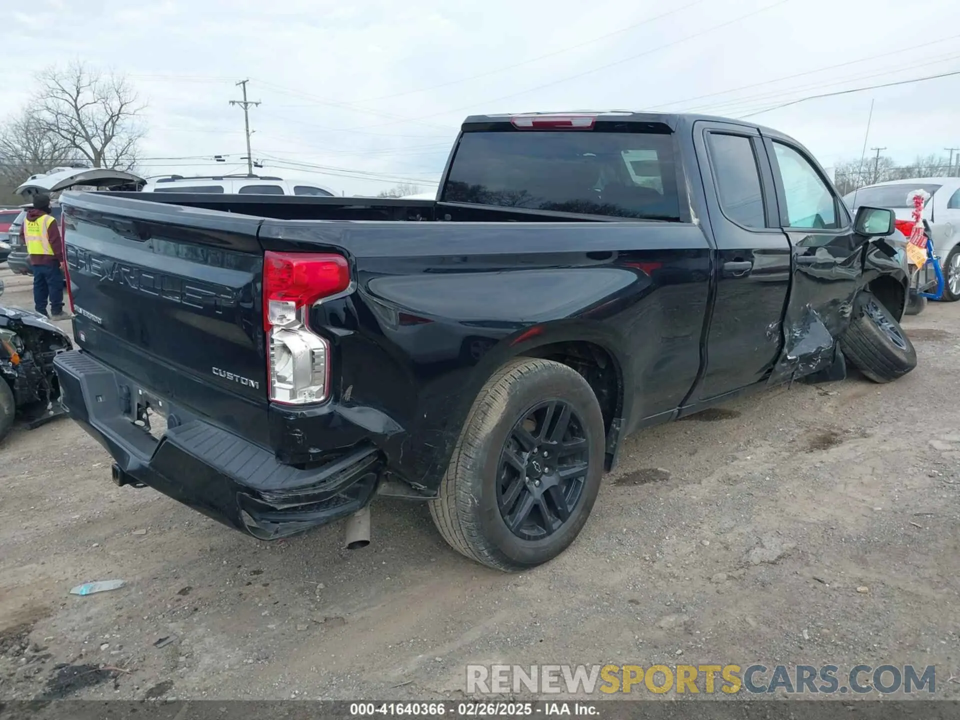 4 Photograph of a damaged car 1GCRABEK2RZ200753 CHEVROLET SILVERADO 1500 2024