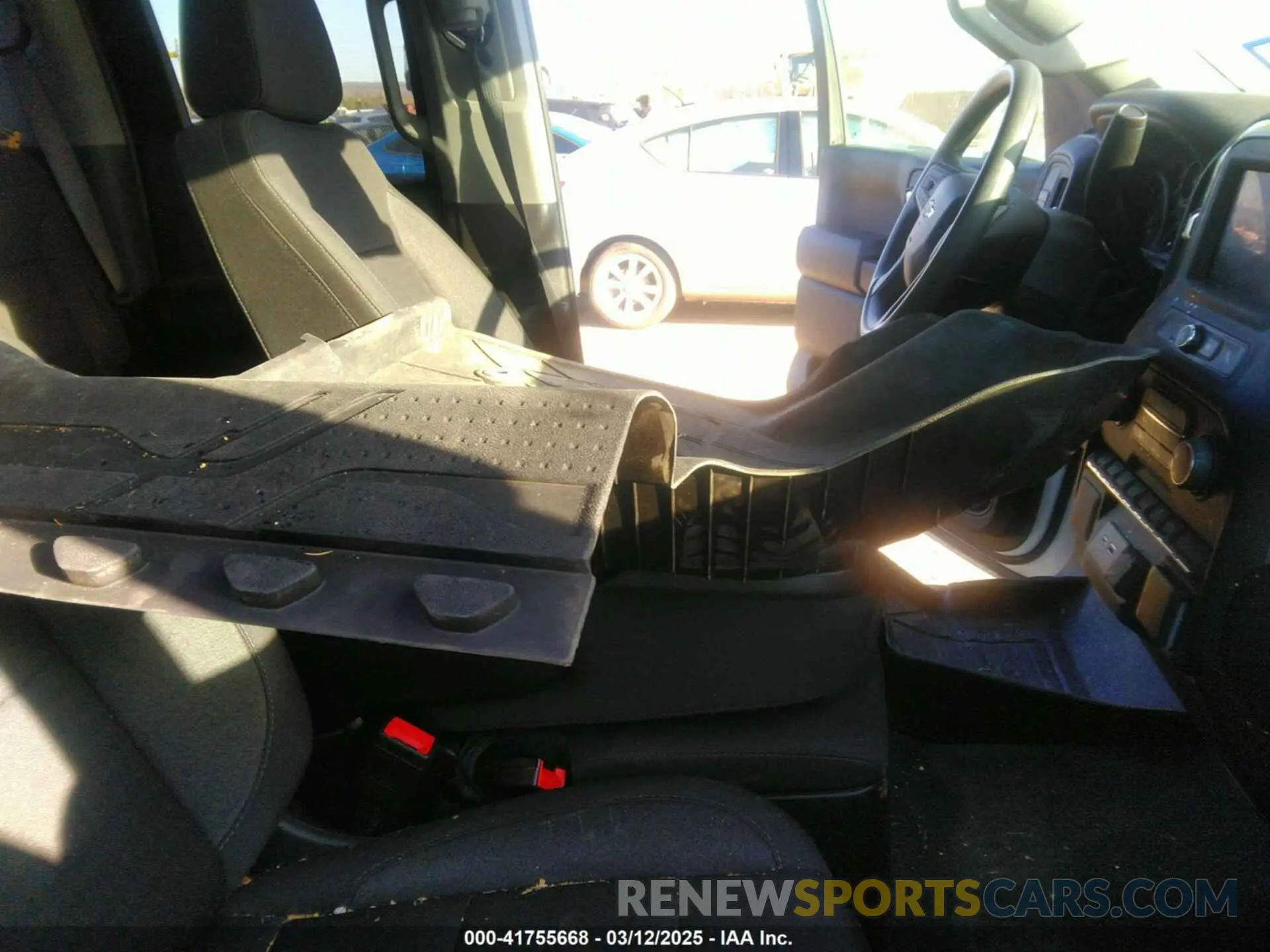 12 Photograph of a damaged car 1GCRABEK5RZ138961 CHEVROLET SILVERADO 1500 2024