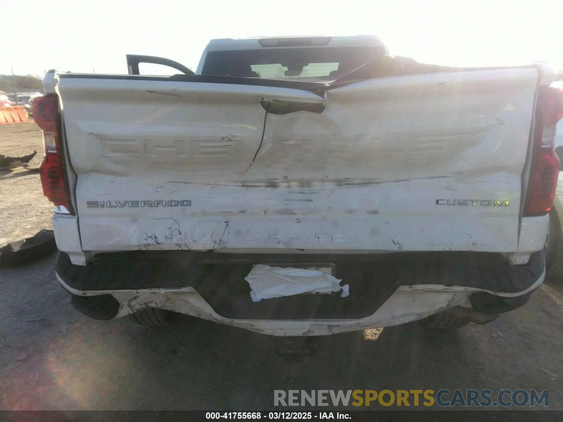 6 Photograph of a damaged car 1GCRABEK5RZ138961 CHEVROLET SILVERADO 1500 2024