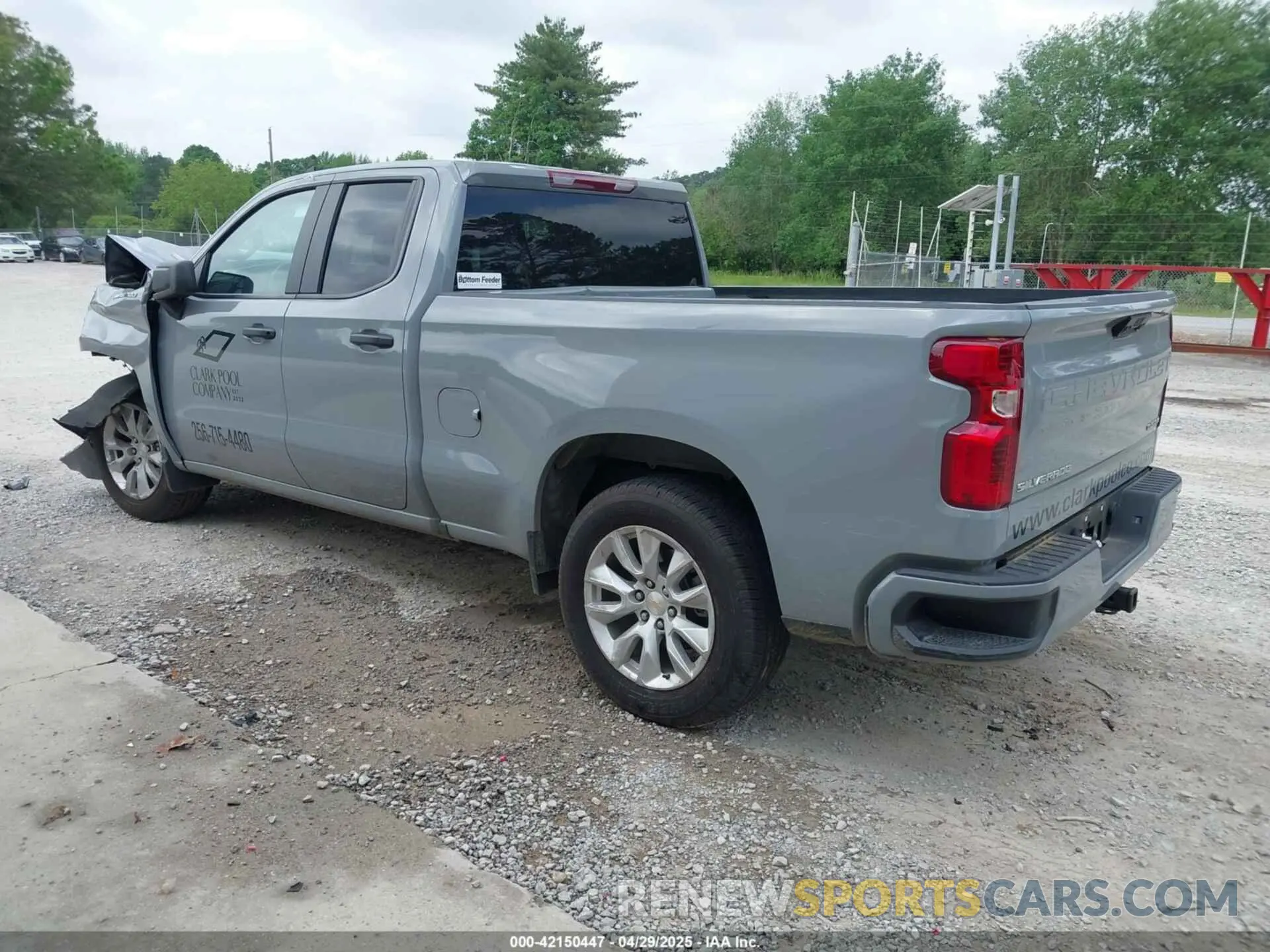 3 Photograph of a damaged car 1GCRABEK5RZ378964 CHEVROLET SILVERADO 1500 2024