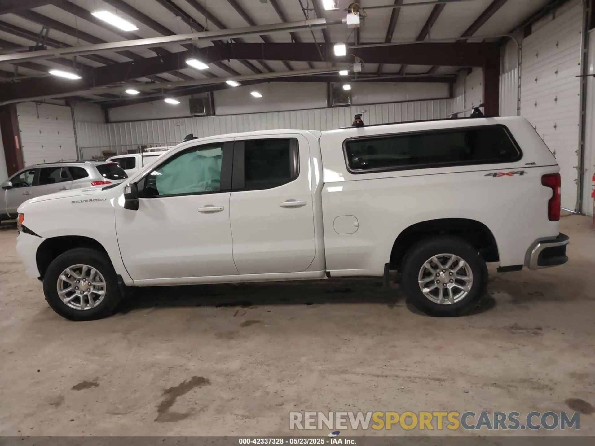 14 Photograph of a damaged car 1GCRDKEK9RZ391787 CHEVROLET SILVERADO 1500 2024