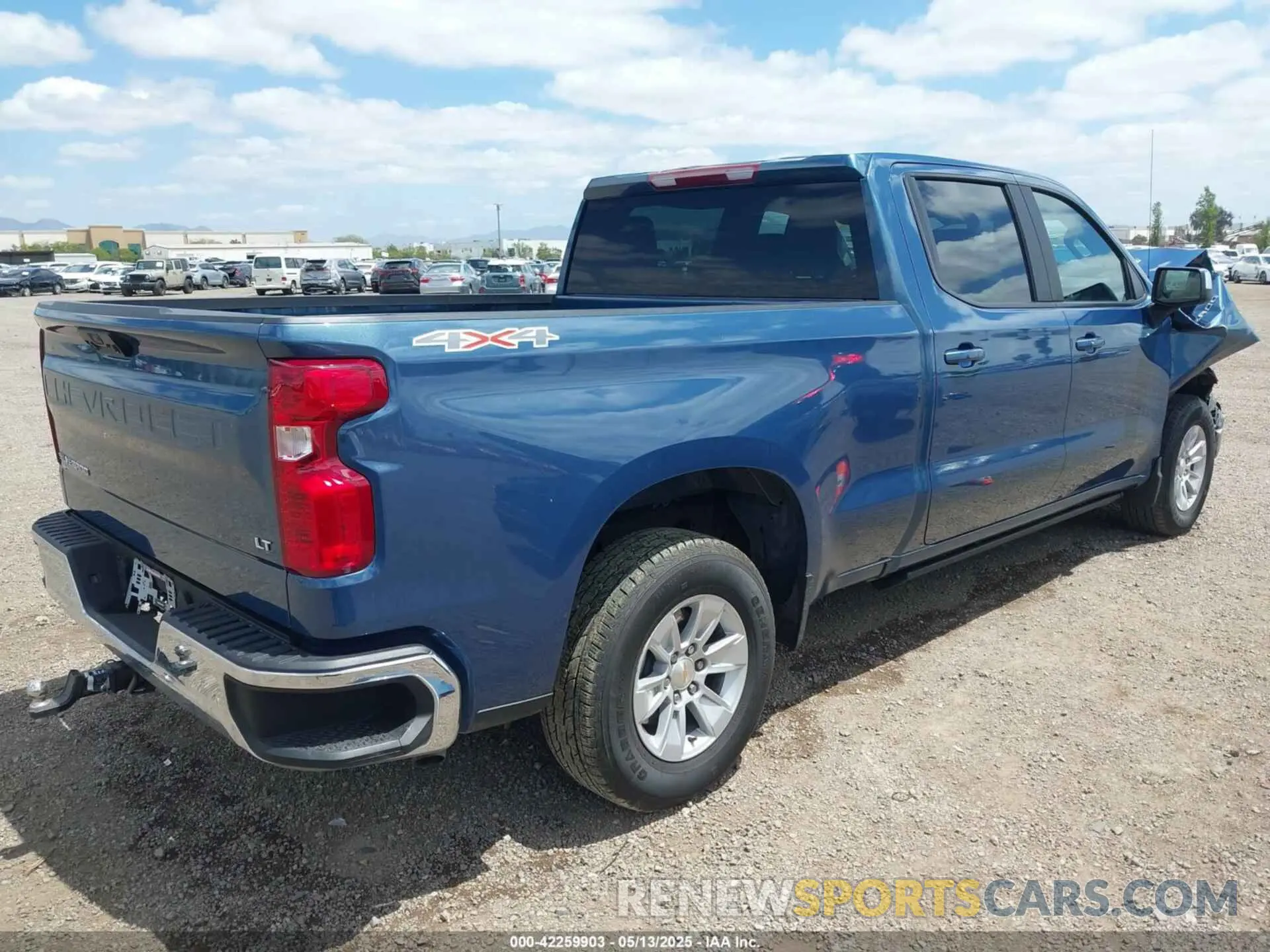 4 Photograph of a damaged car 1GCUDDE89RZ299931 CHEVROLET SILVERADO 1500 2024