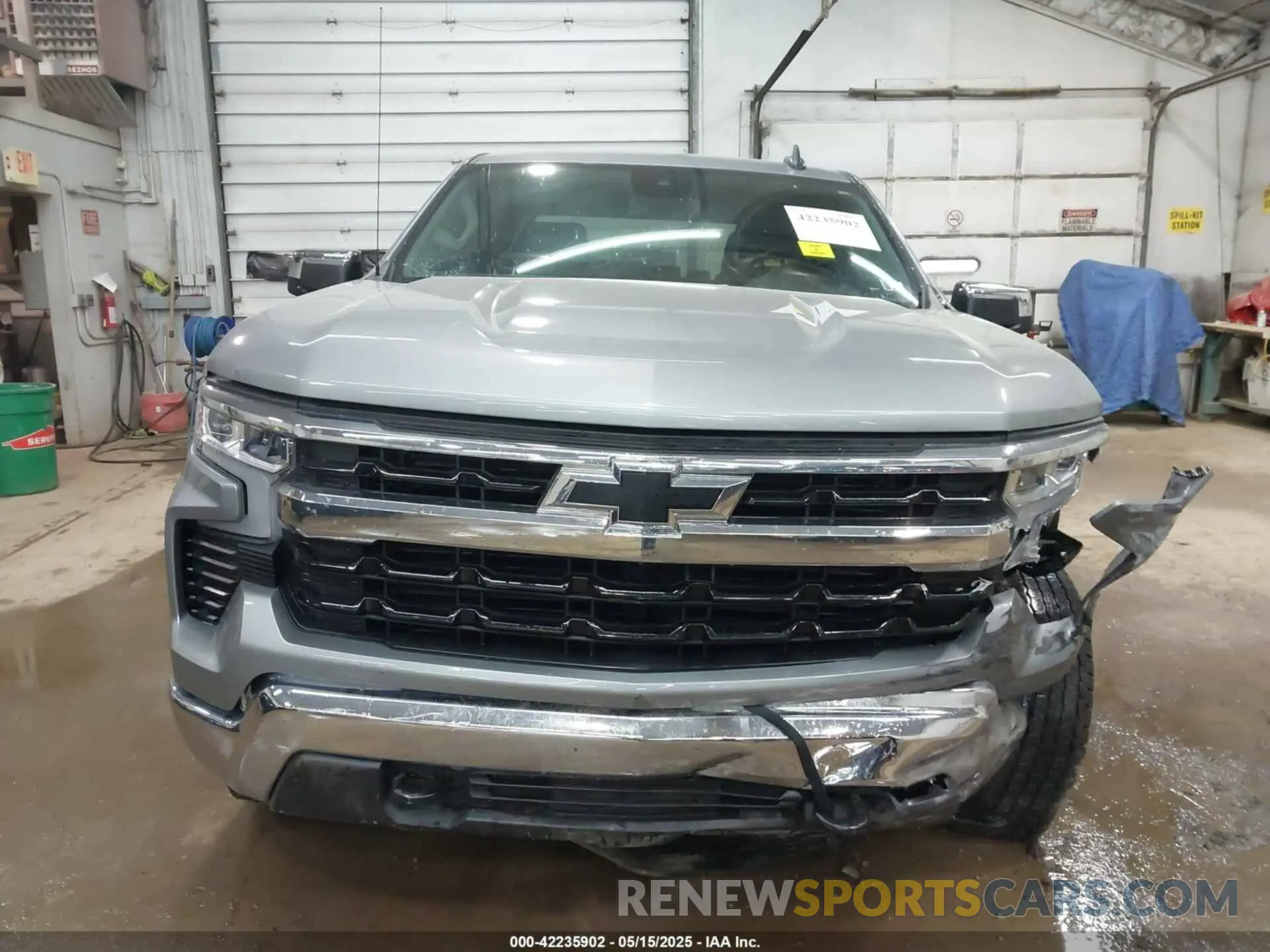 12 Photograph of a damaged car 1GCUDDED3RZ112731 CHEVROLET SILVERADO 1500 2024