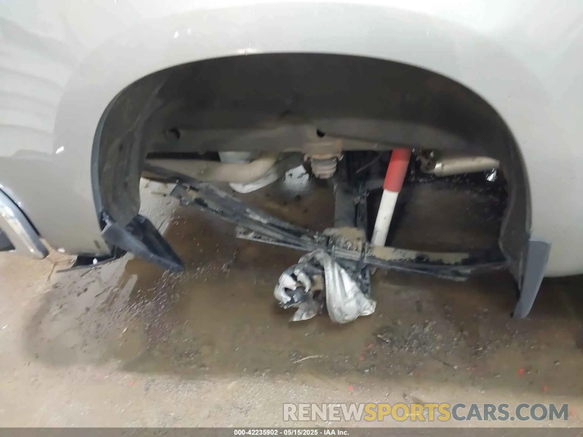 17 Photograph of a damaged car 1GCUDDED3RZ112731 CHEVROLET SILVERADO 1500 2024