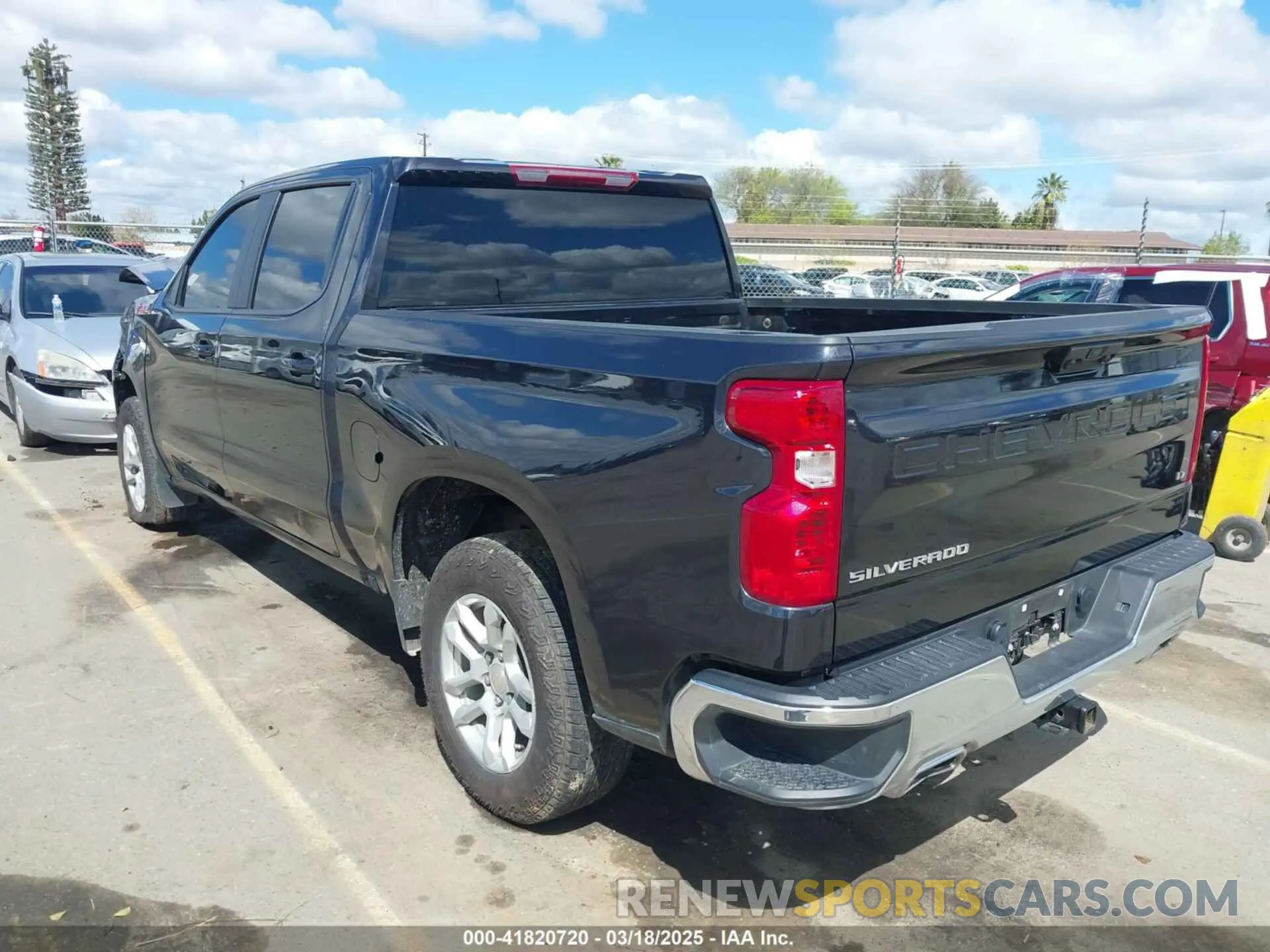 3 Photograph of a damaged car 1GCUDDED4RZ259382 CHEVROLET SILVERADO 1500 2024