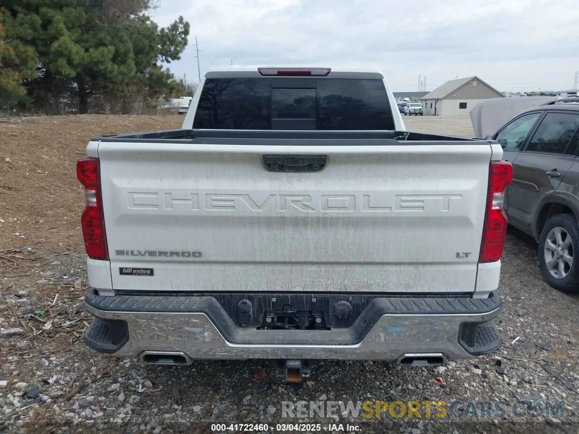 17 Photograph of a damaged car 1GCUDDED5RZ199810 CHEVROLET SILVERADO 1500 2024