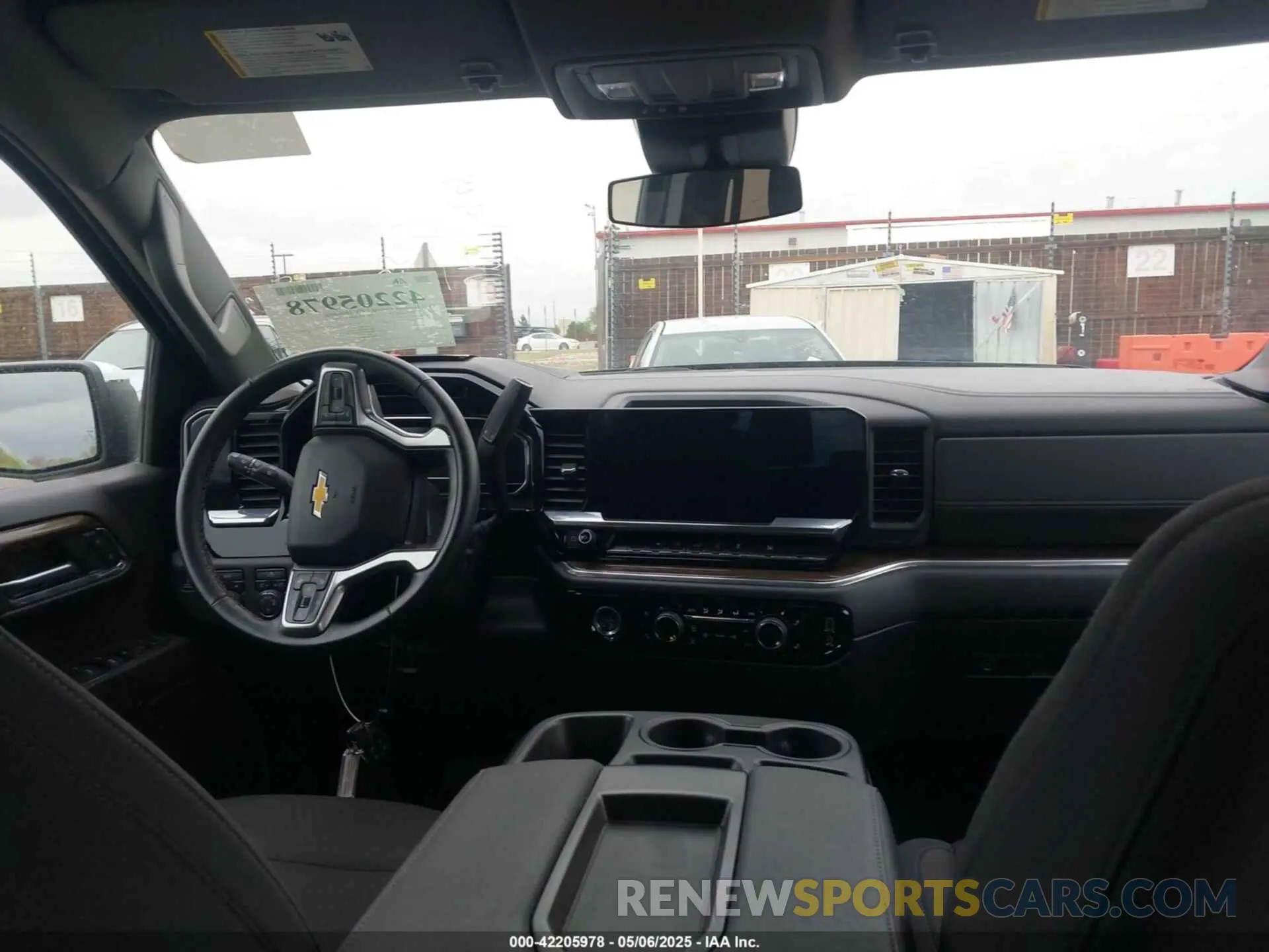 5 Photograph of a damaged car 1GCUDDED7RZ175394 CHEVROLET SILVERADO 1500 2024