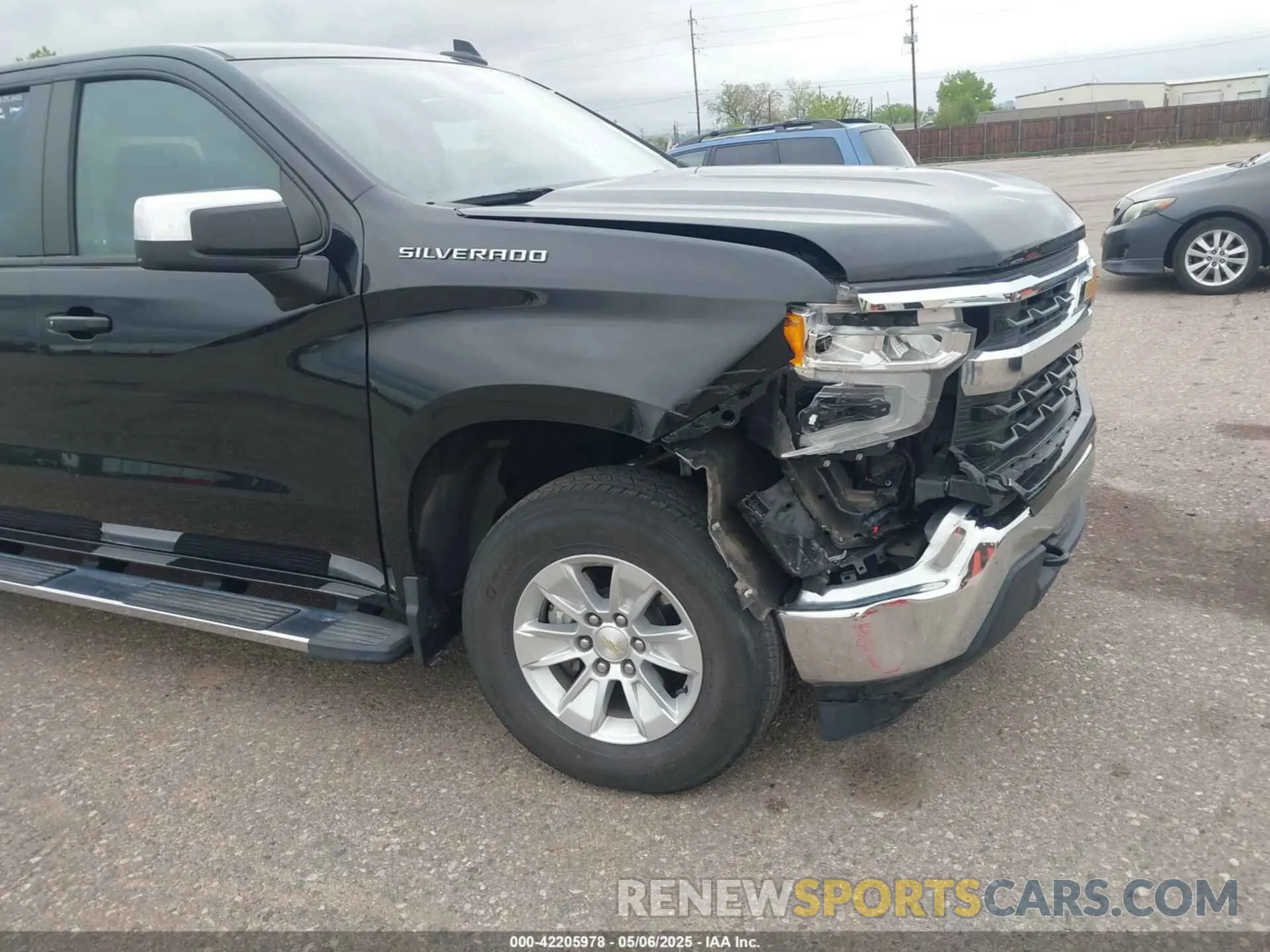 6 Photograph of a damaged car 1GCUDDED7RZ175394 CHEVROLET SILVERADO 1500 2024