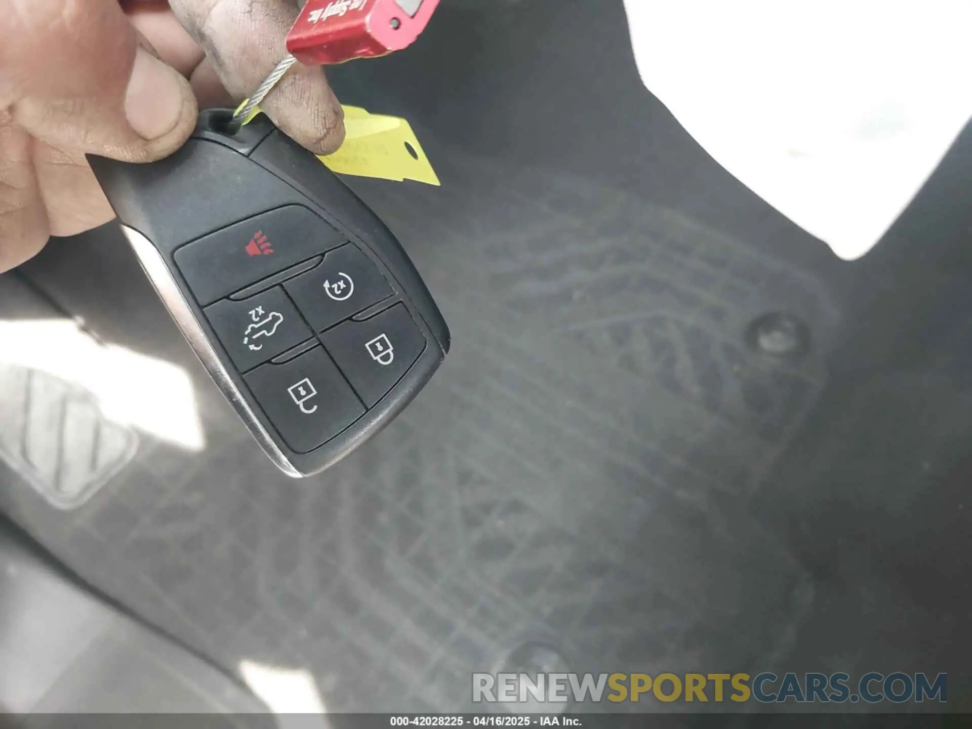 11 Photograph of a damaged car 1GCUDDED8RZ137642 CHEVROLET SILVERADO 1500 2024