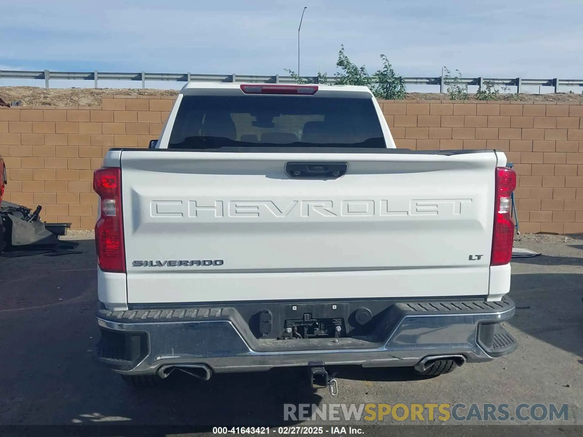 16 Photograph of a damaged car 1GCUDDED8RZ138712 CHEVROLET SILVERADO 1500 2024