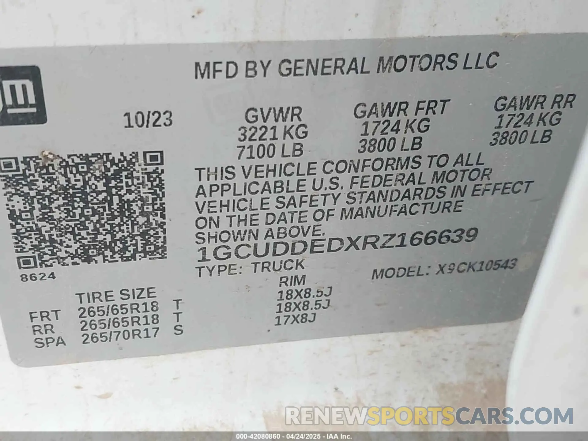 9 Photograph of a damaged car 1GCUDDEDXRZ166639 CHEVROLET SILVERADO 1500 2024
