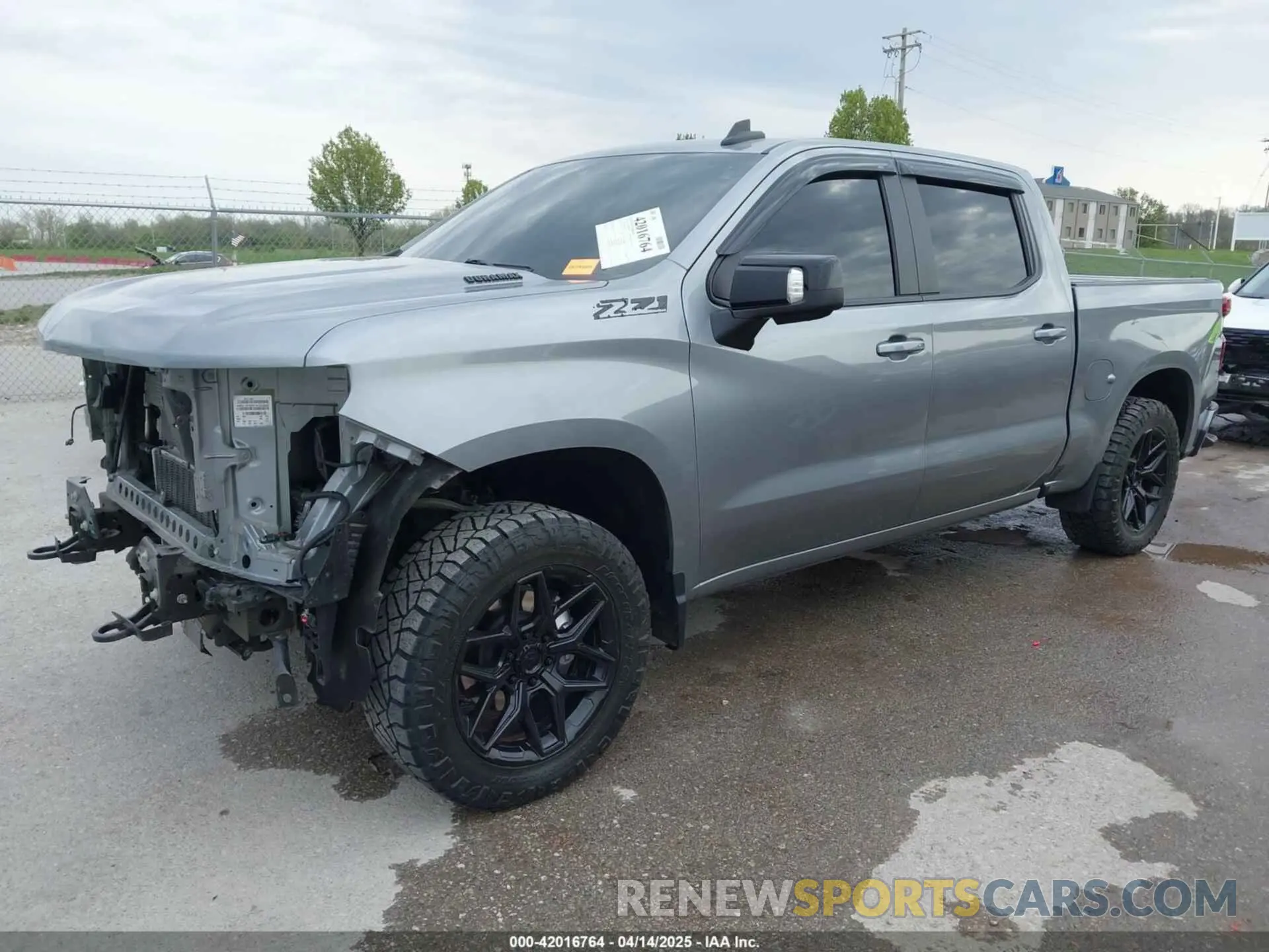 2 Photograph of a damaged car 1GCUDEE80RZ255354 CHEVROLET SILVERADO 1500 2024