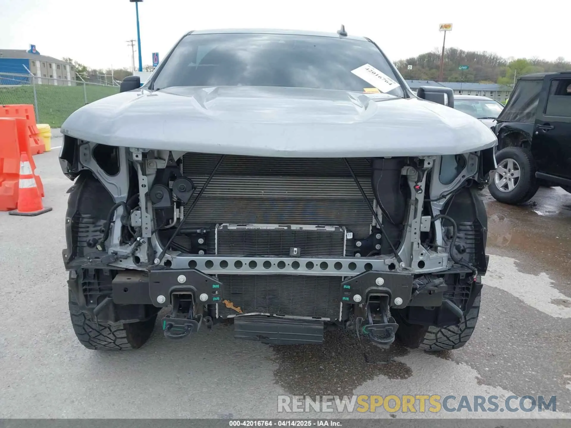 6 Photograph of a damaged car 1GCUDEE80RZ255354 CHEVROLET SILVERADO 1500 2024