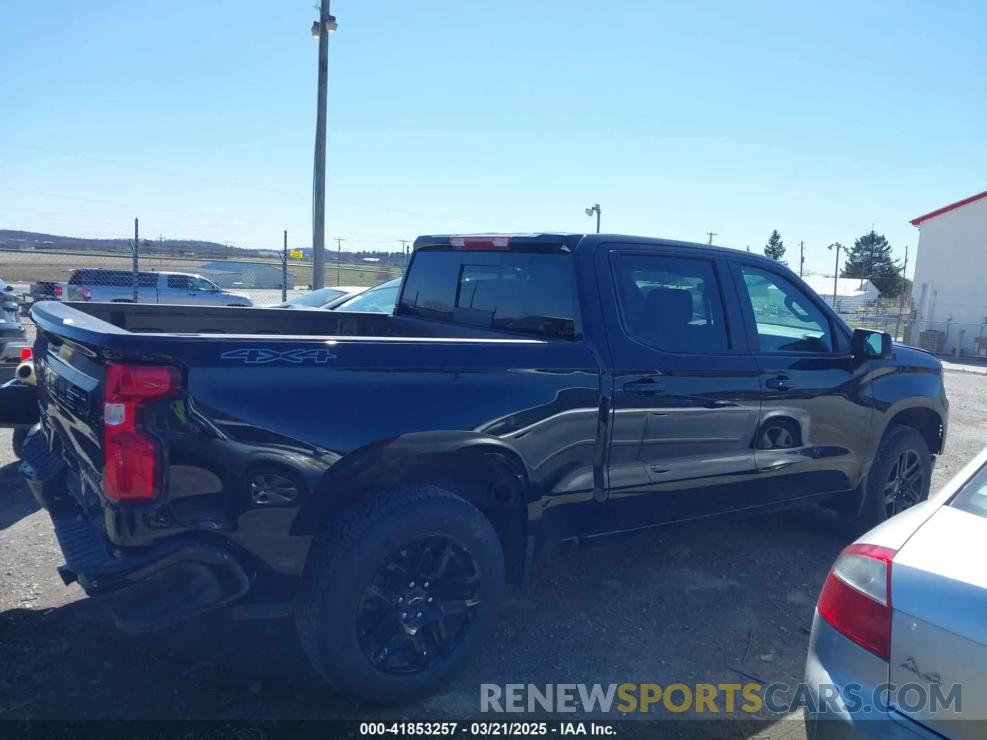 13 Photograph of a damaged car 1GCUDEE82RZ343368 CHEVROLET SILVERADO 1500 2024