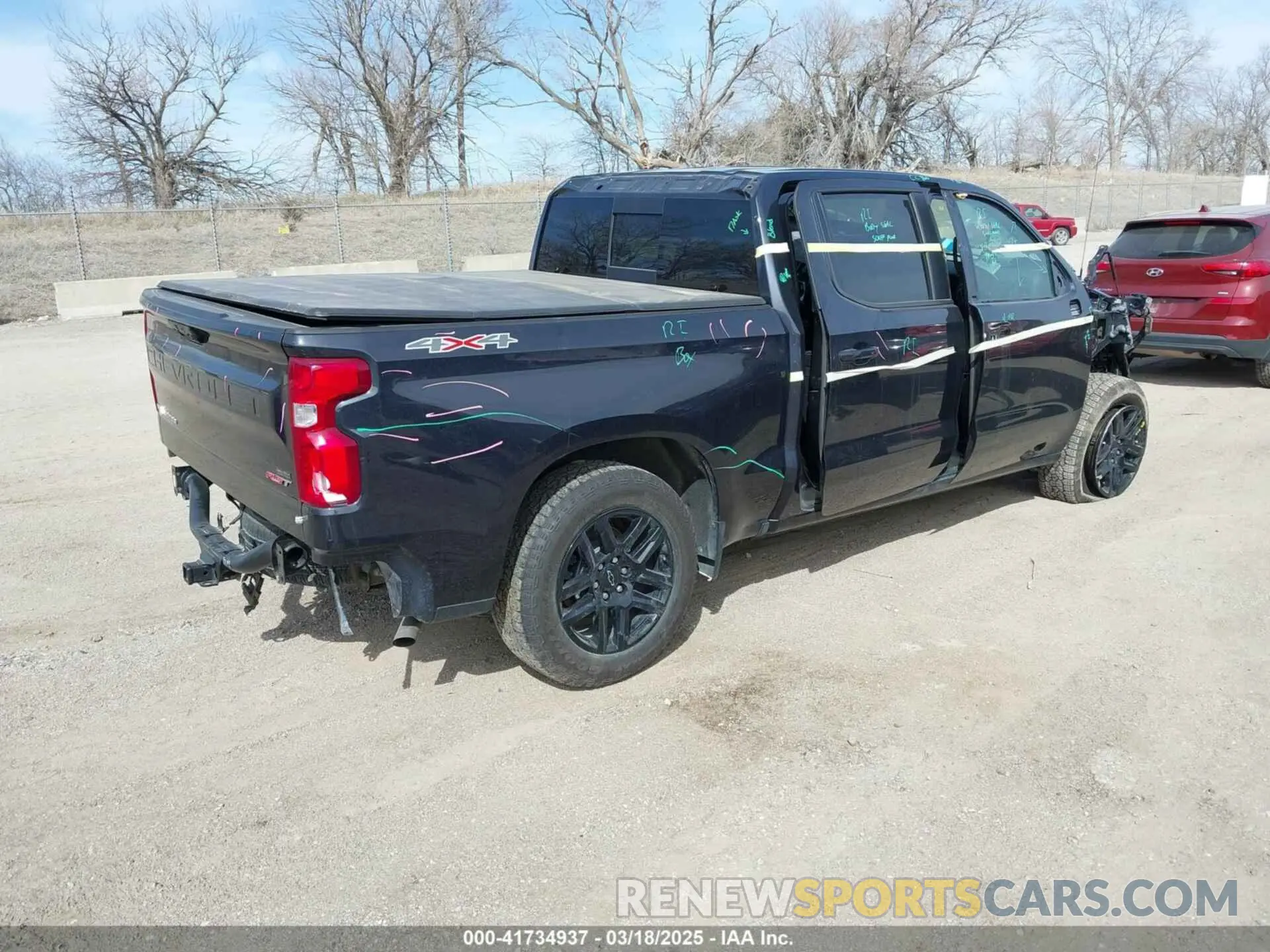 4 Photograph of a damaged car 1GCUDEED2RZ103749 CHEVROLET SILVERADO 1500 2024
