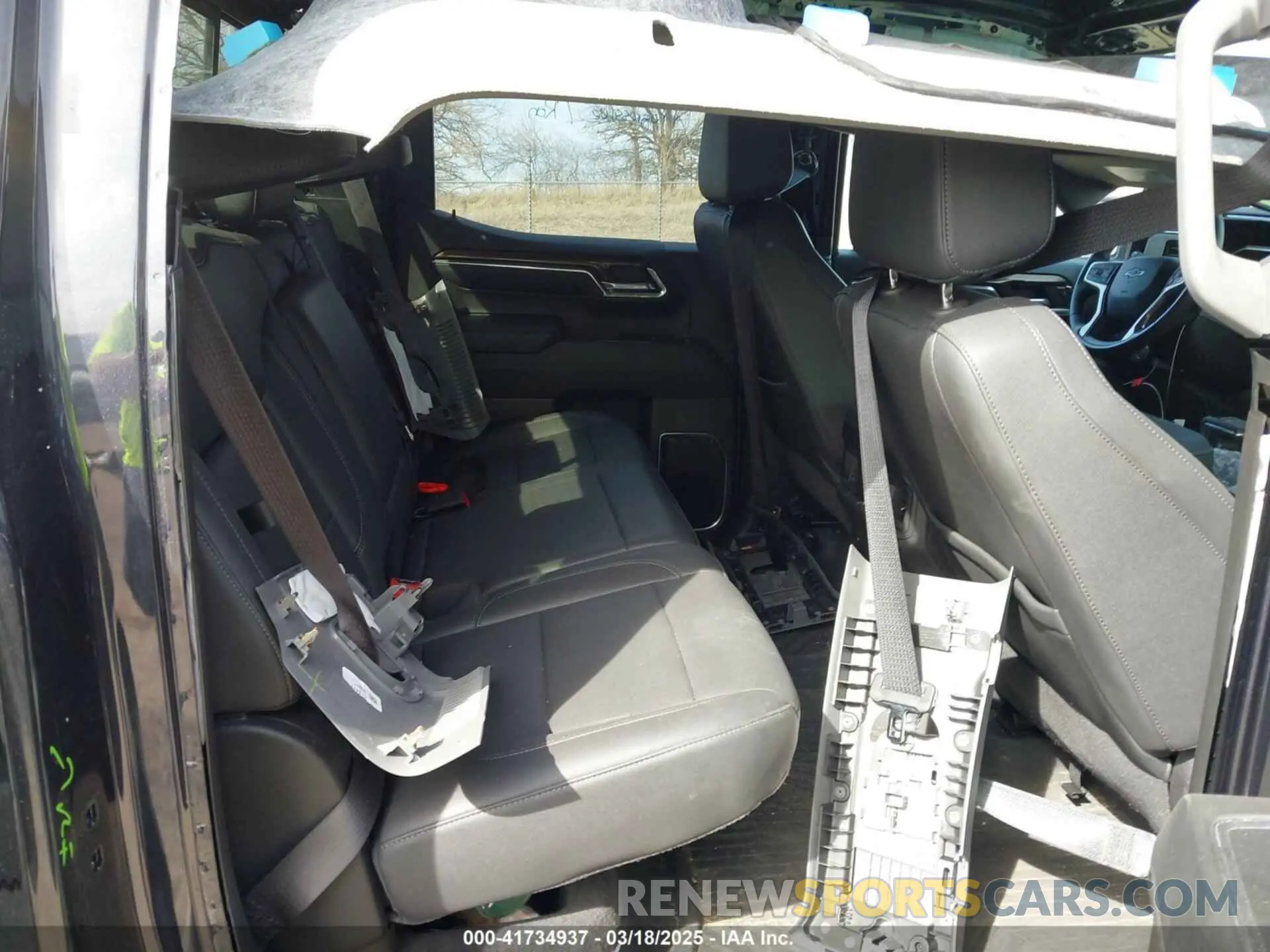 8 Photograph of a damaged car 1GCUDEED2RZ103749 CHEVROLET SILVERADO 1500 2024