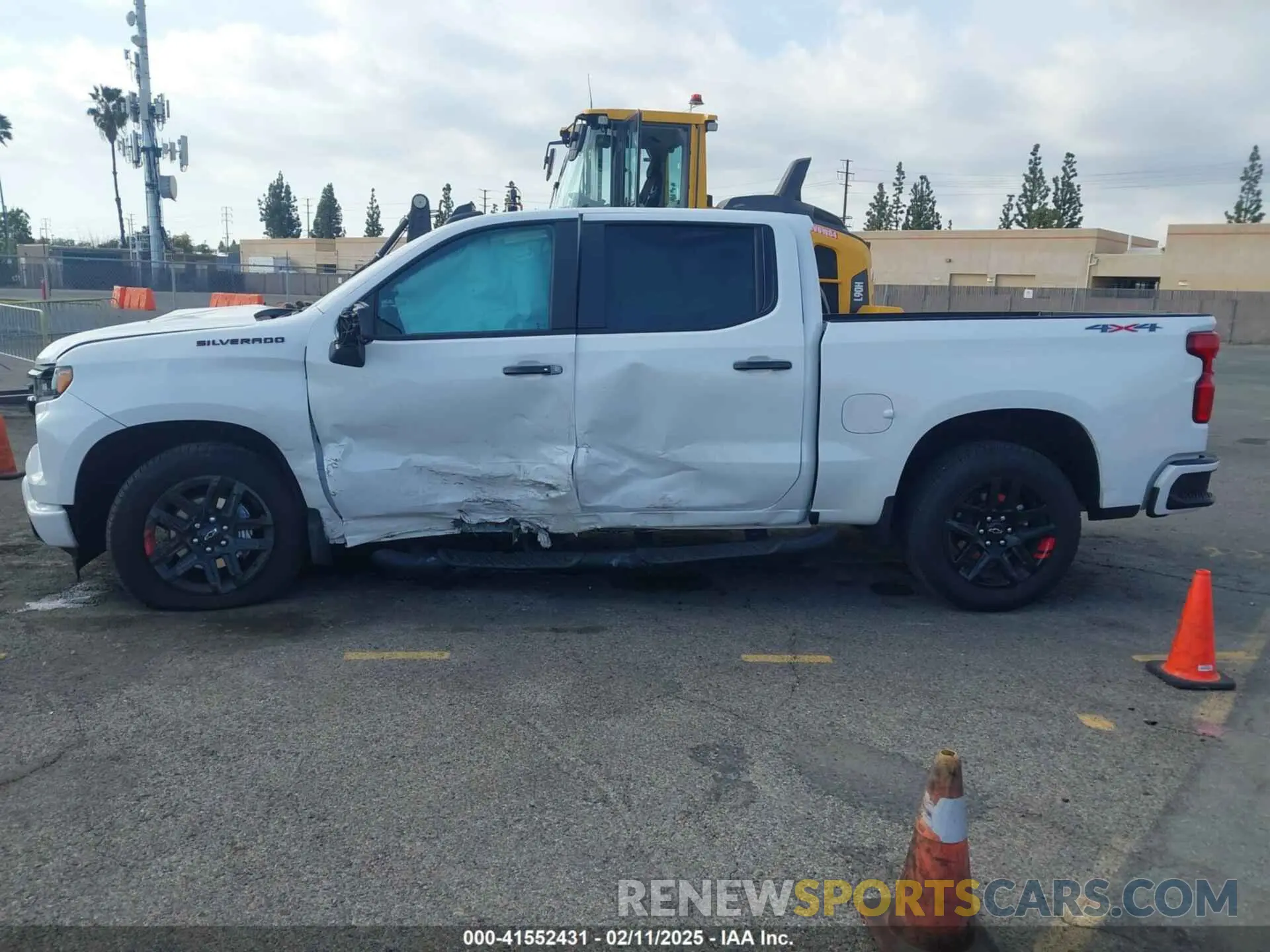 14 Photograph of a damaged car 1GCUDEED2RZ105033 CHEVROLET SILVERADO 1500 2024