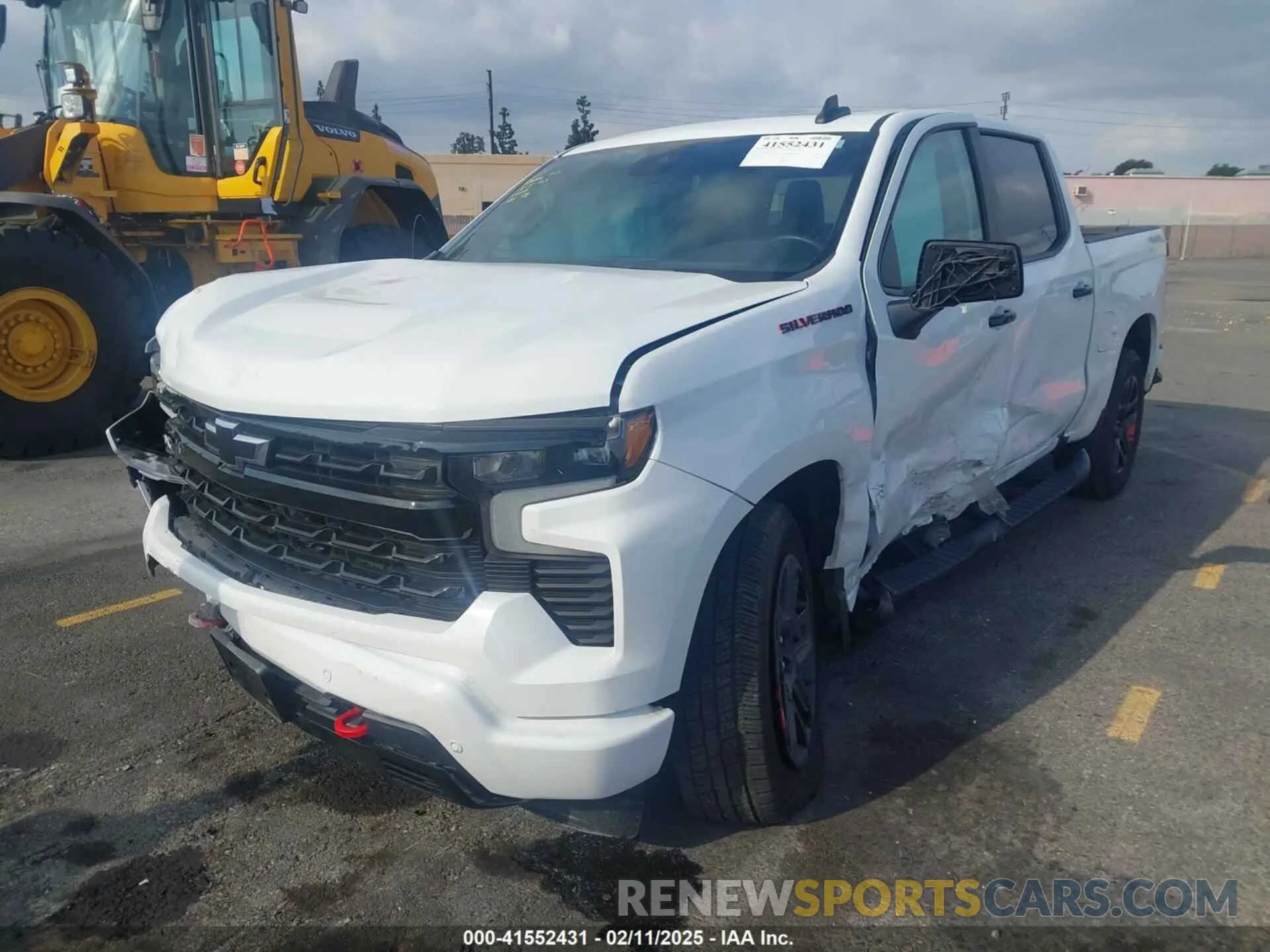 2 Photograph of a damaged car 1GCUDEED2RZ105033 CHEVROLET SILVERADO 1500 2024