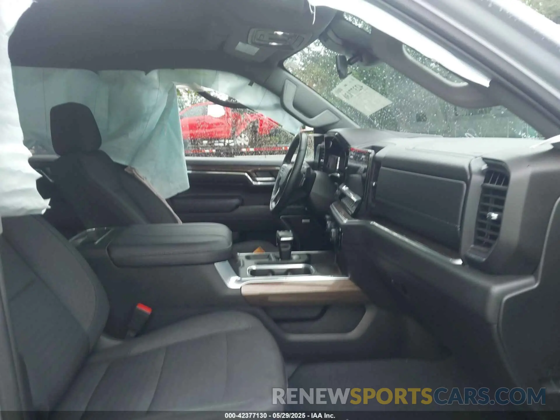 5 Photograph of a damaged car 1GCUDEED3RZ370320 CHEVROLET SILVERADO 1500 2024