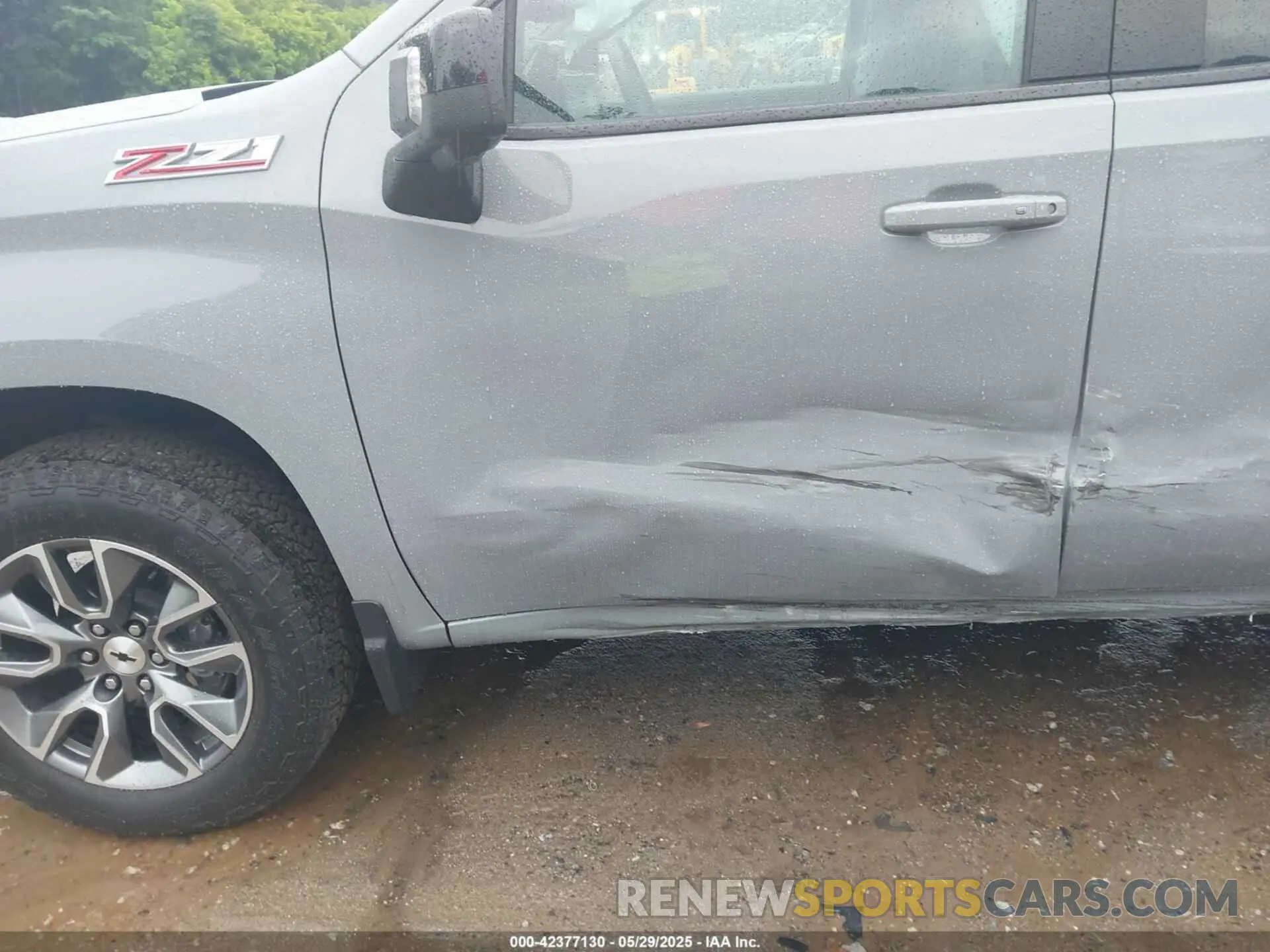 6 Photograph of a damaged car 1GCUDEED3RZ370320 CHEVROLET SILVERADO 1500 2024