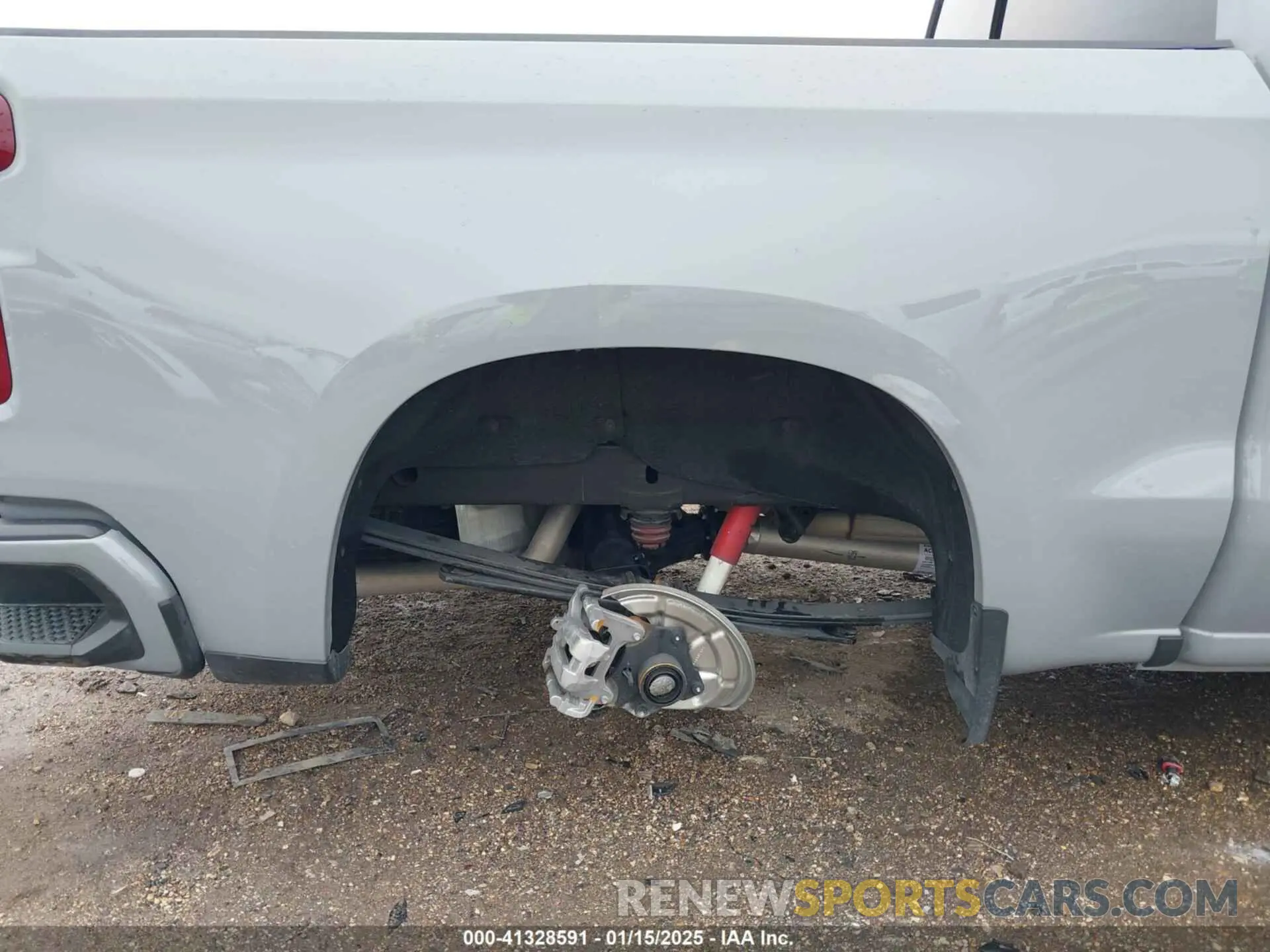 19 Photograph of a damaged car 1GCUDEED4RZ364557 CHEVROLET SILVERADO 1500 2024