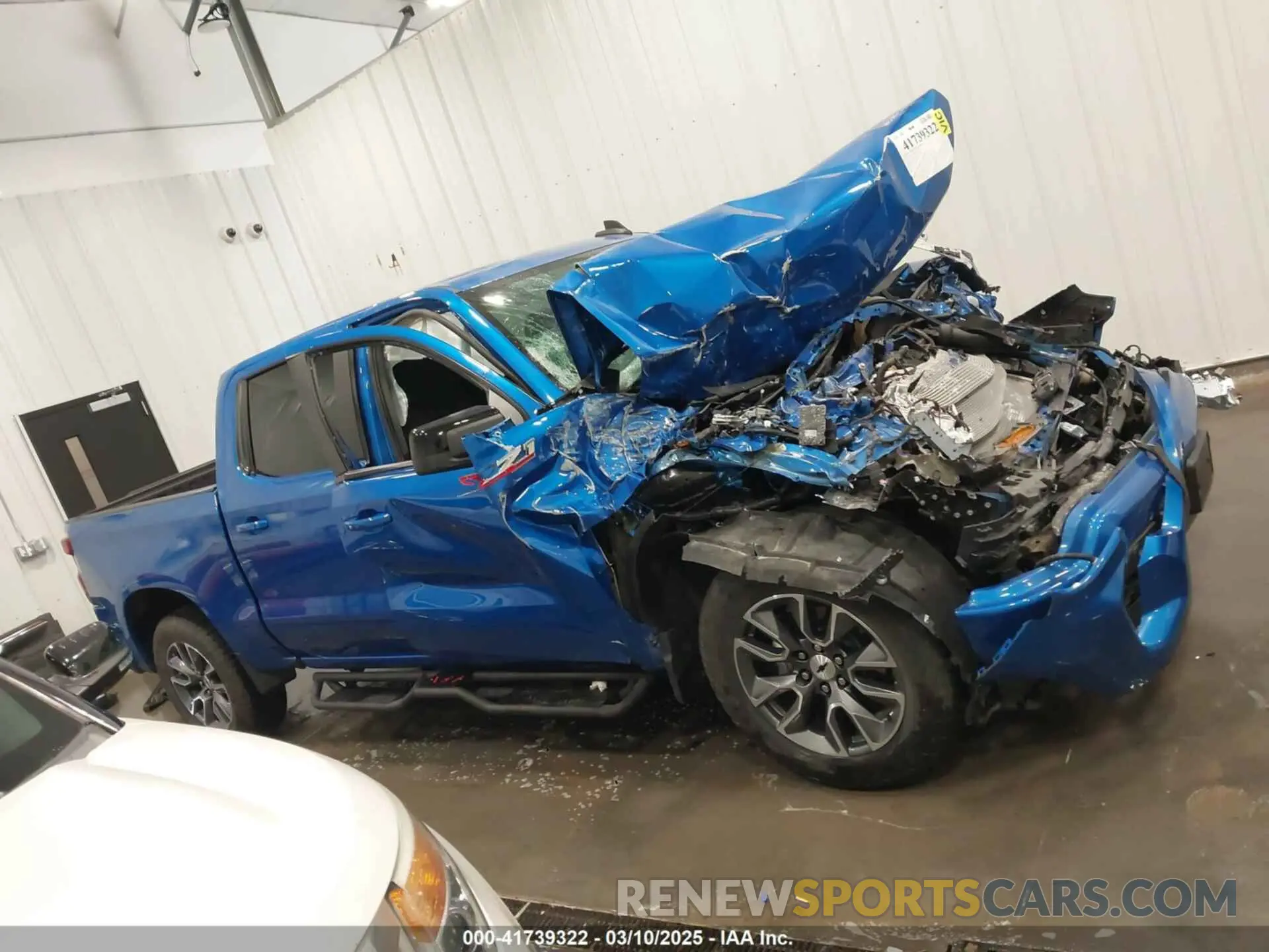 14 Photograph of a damaged car 1GCUDEED5RZ130900 CHEVROLET SILVERADO 1500 2024