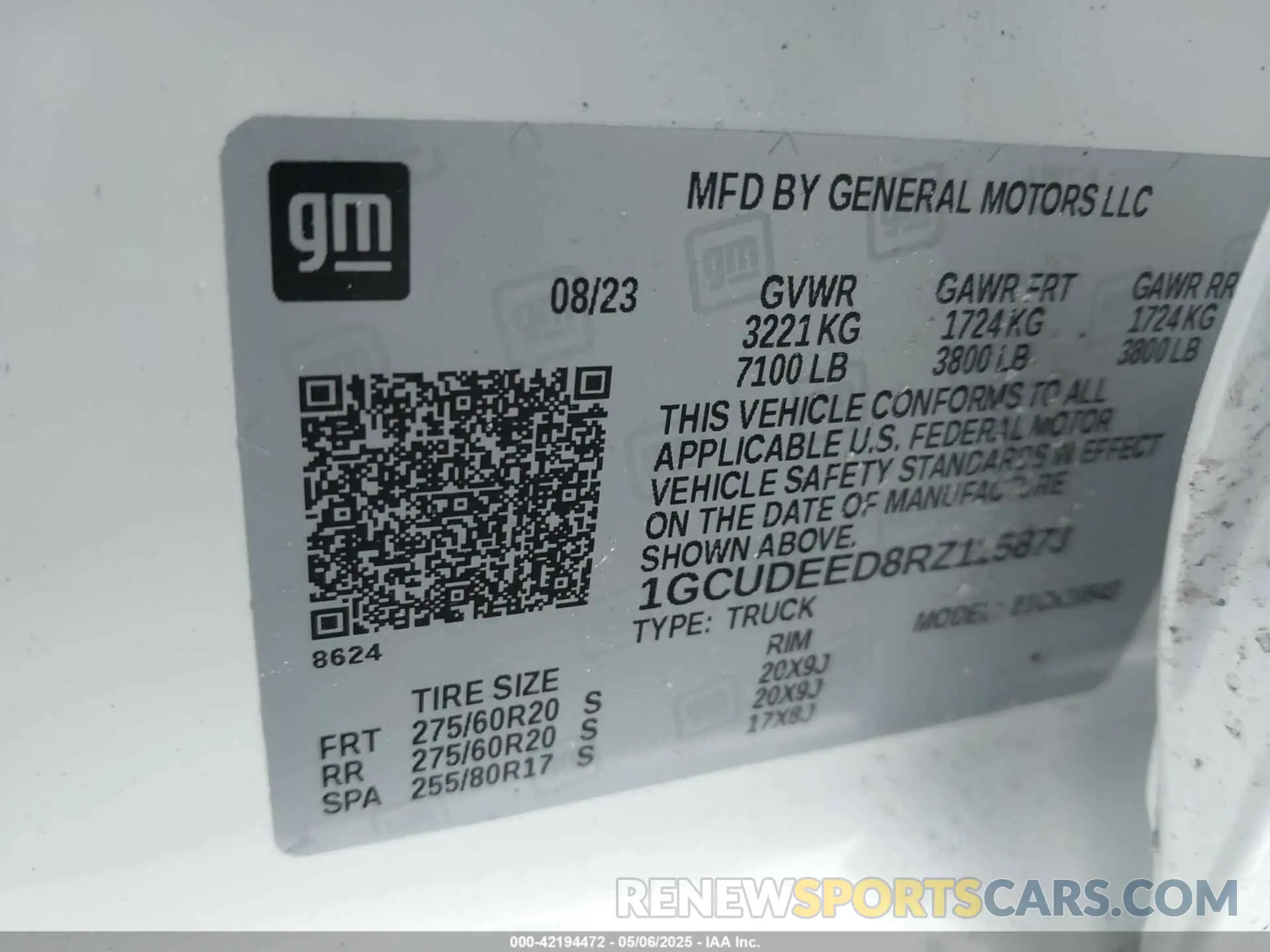 9 Photograph of a damaged car 1GCUDEED8RZ115873 CHEVROLET SILVERADO 1500 2024