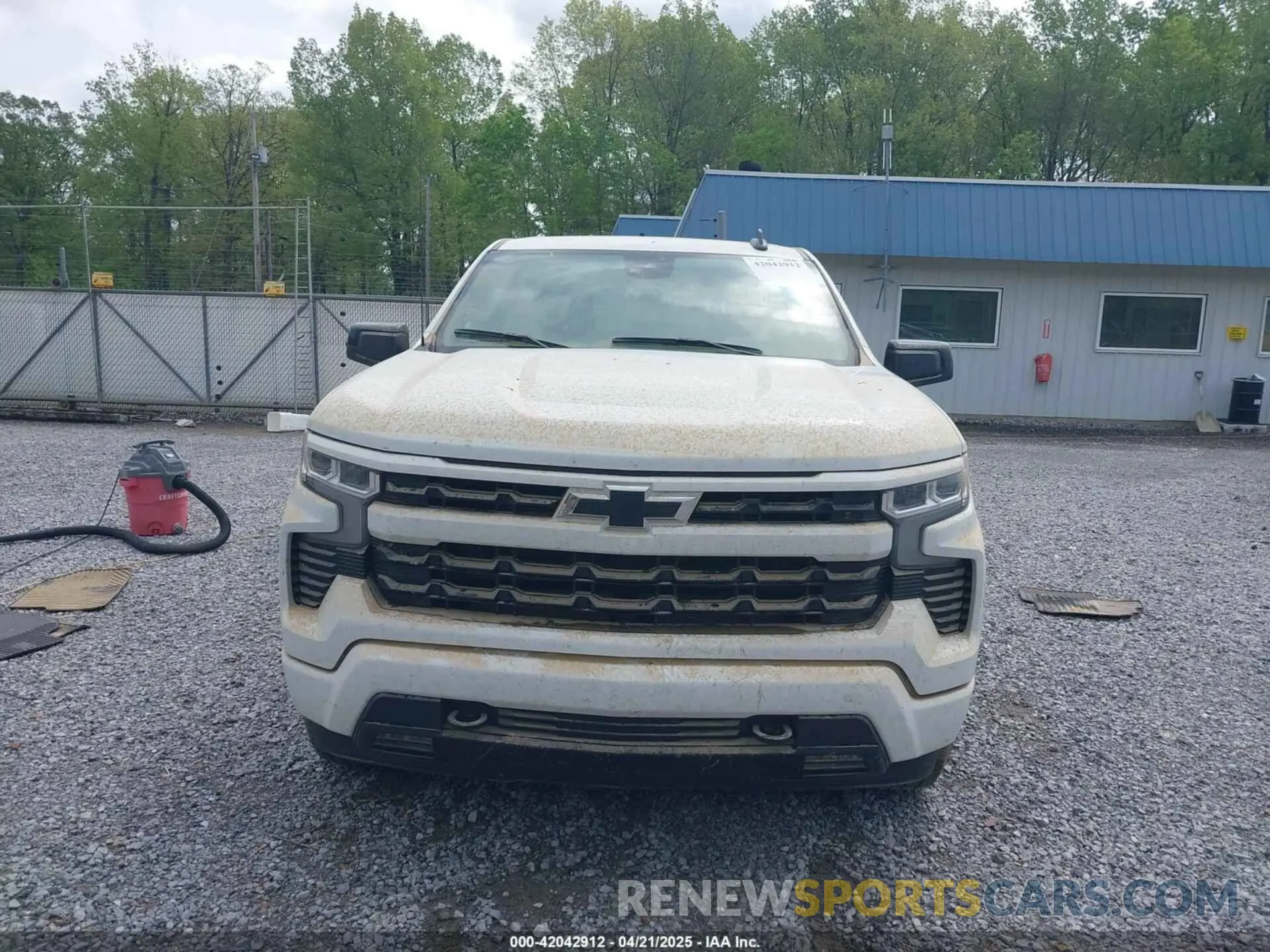 12 Photograph of a damaged car 1GCUDEED8RZ371771 CHEVROLET SILVERADO 1500 2024
