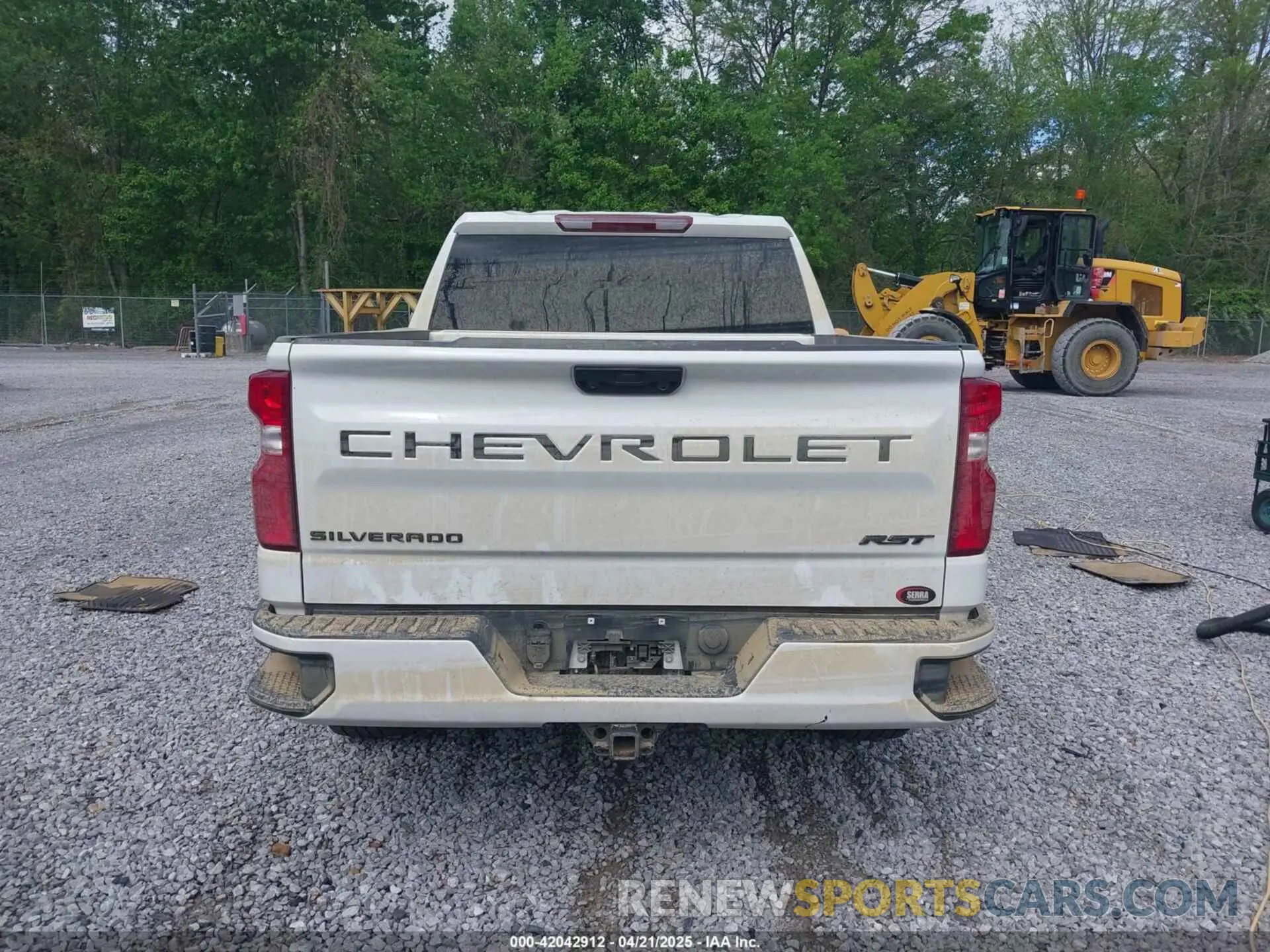 16 Photograph of a damaged car 1GCUDEED8RZ371771 CHEVROLET SILVERADO 1500 2024