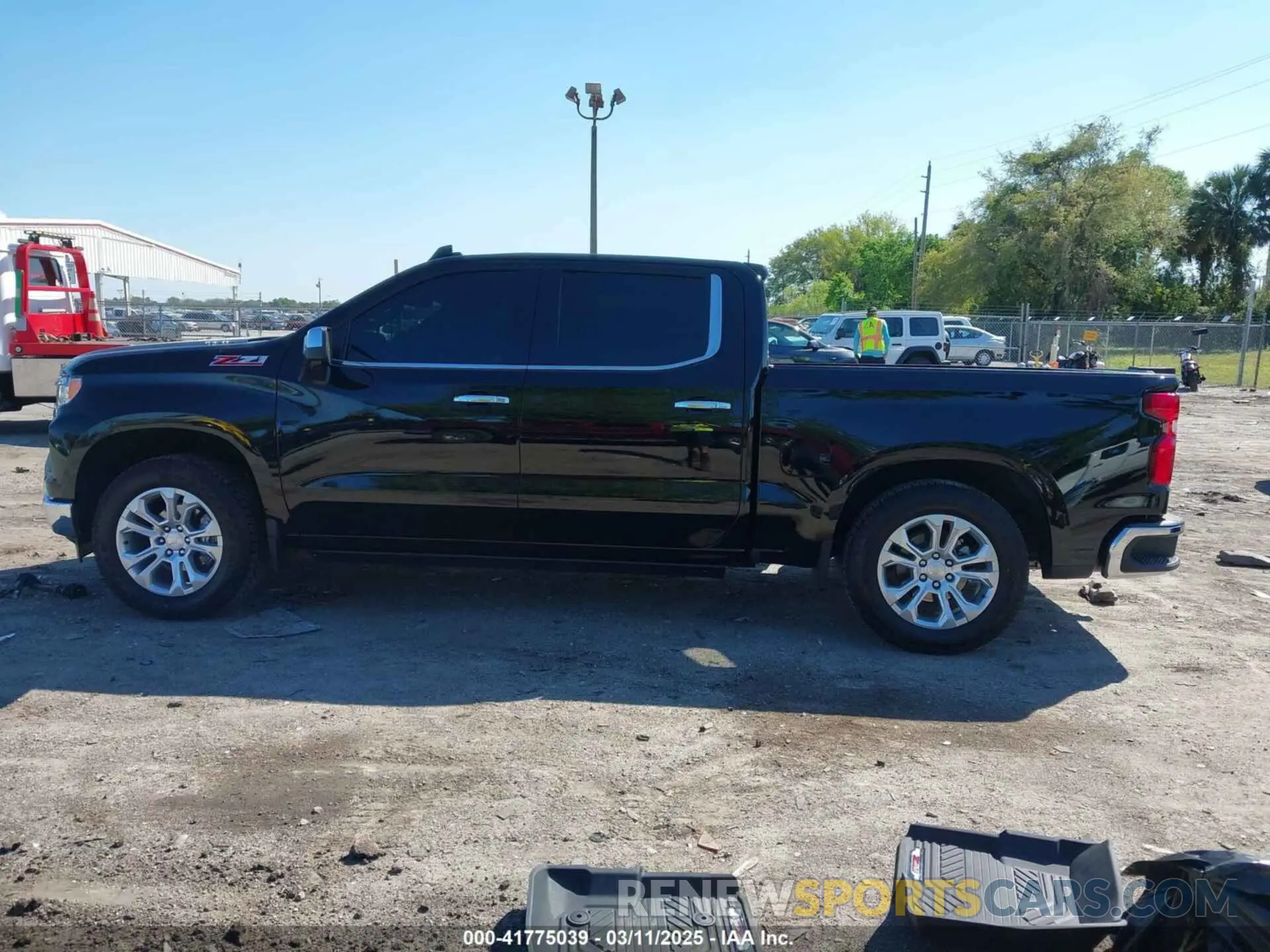 14 Photograph of a damaged car 1GCUDGE81RZ298421 CHEVROLET SILVERADO 1500 2024