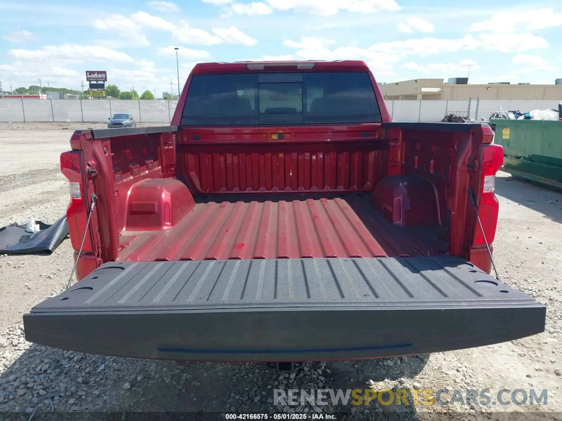12 Photograph of a damaged car 1GCUDGED5RZ248361 CHEVROLET SILVERADO 1500 2024