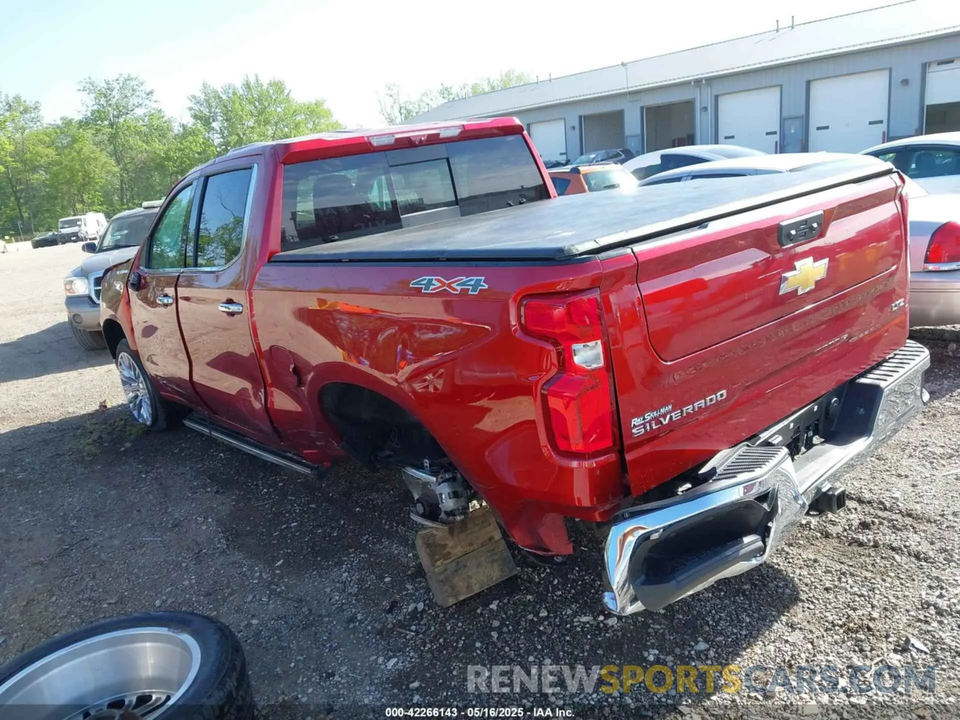 3 Photograph of a damaged car 1GCUDGED5RZ406052 CHEVROLET SILVERADO 1500 2024