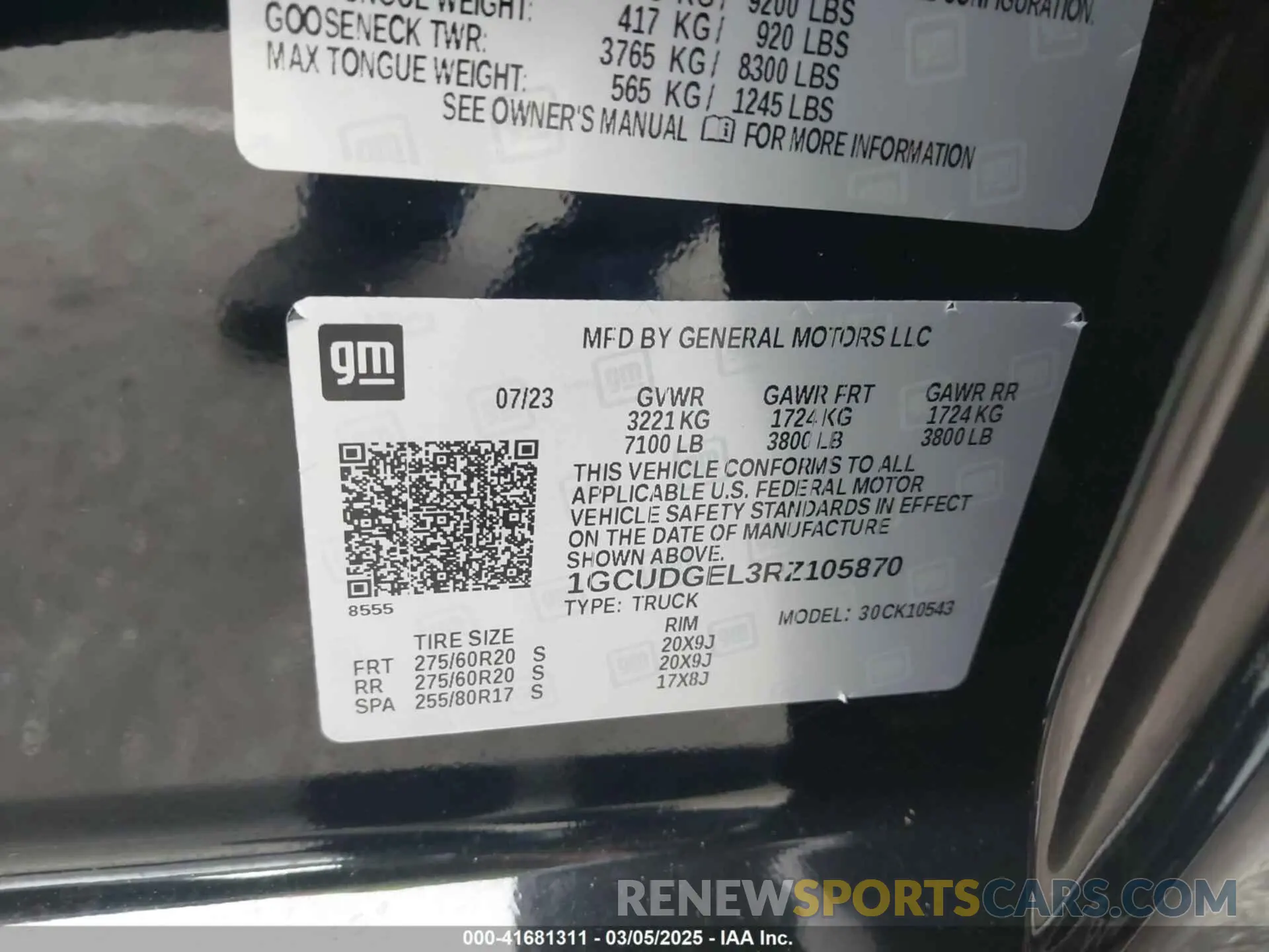 9 Photograph of a damaged car 1GCUDGEL3RZ105870 CHEVROLET SILVERADO 1500 2024